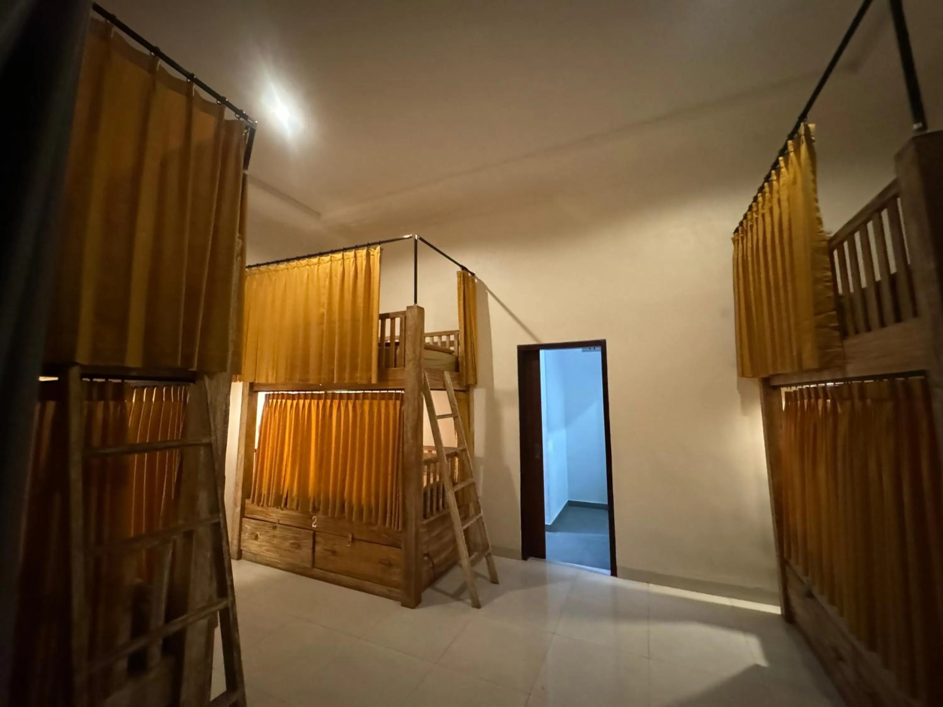 Dream Beach Hostel Lembongan