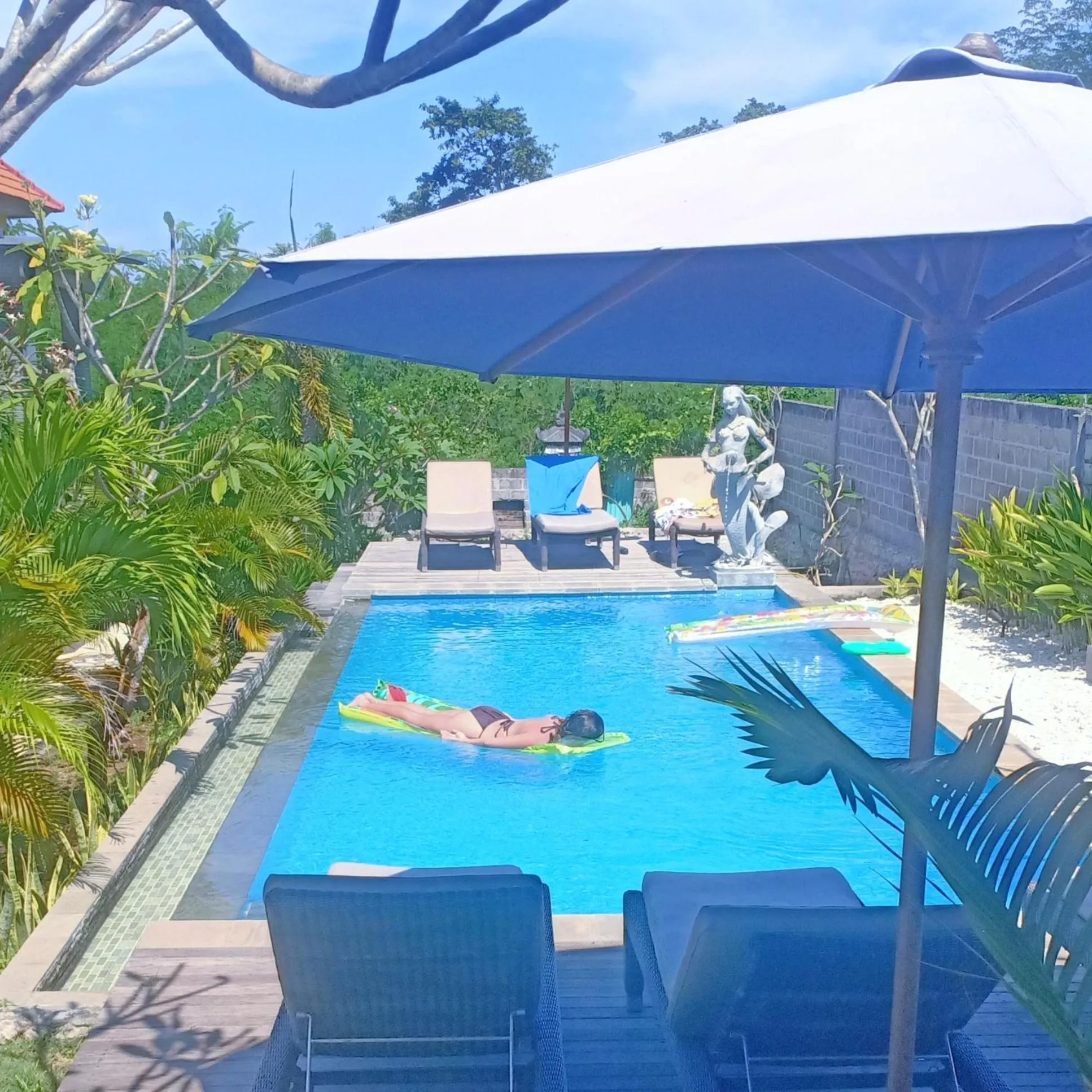 Dream Beach Hostel Lembongan