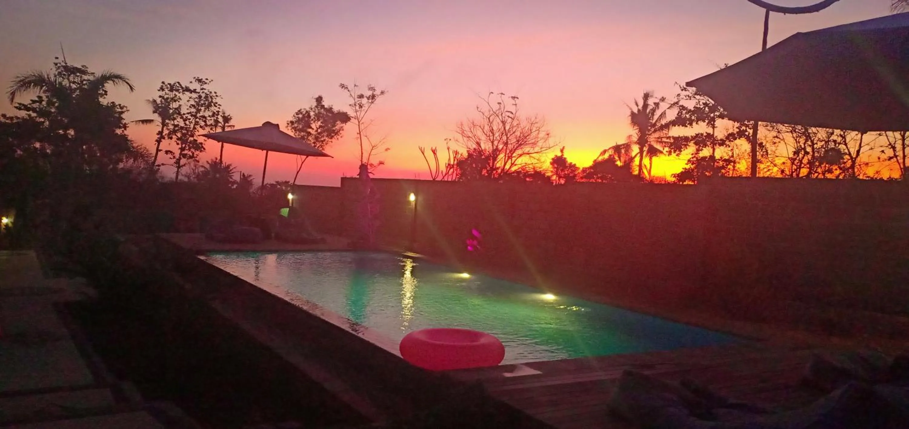 Area and facilities in Dream Beach Hostel Lembongan