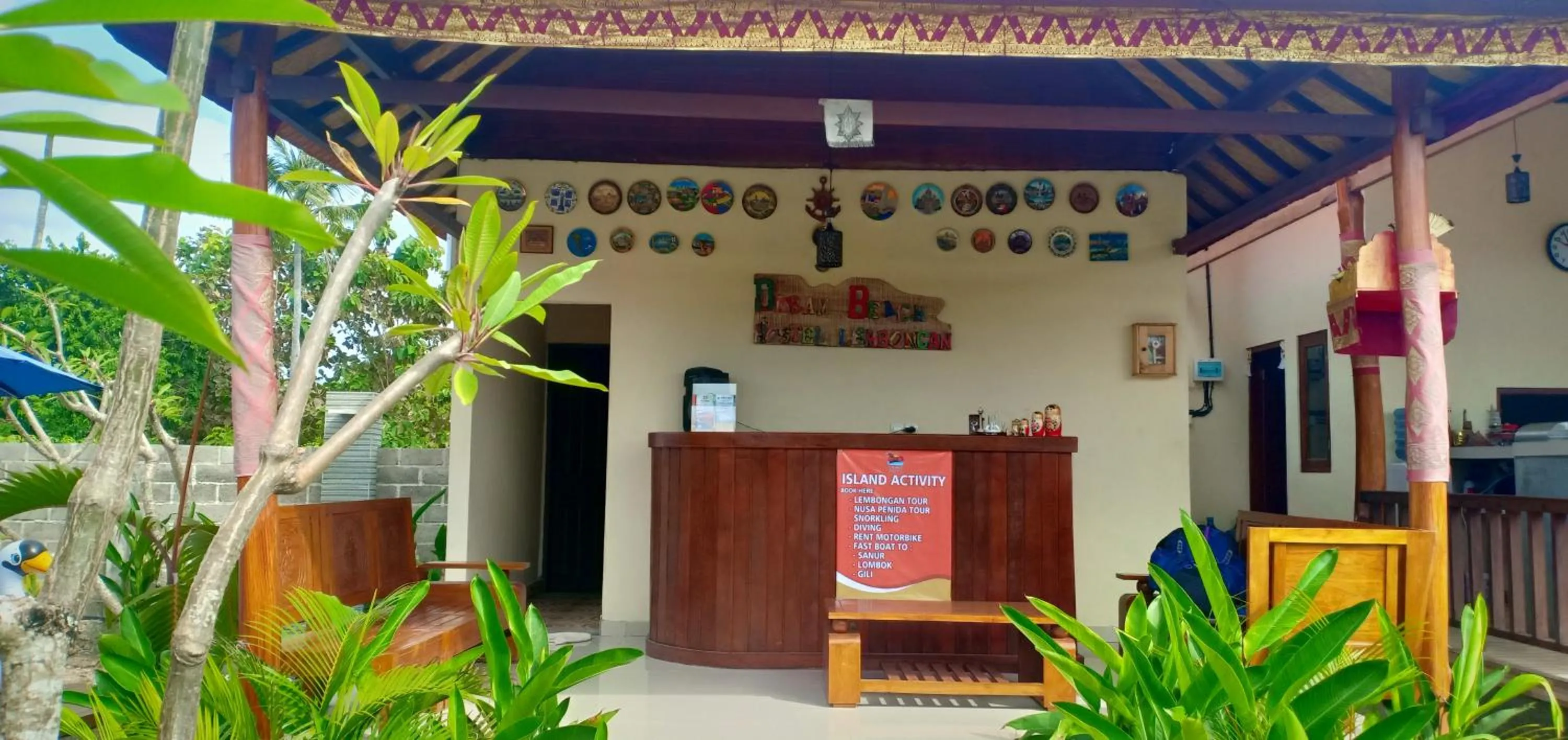 Decorative detail in Dream Beach Hostel Lembongan