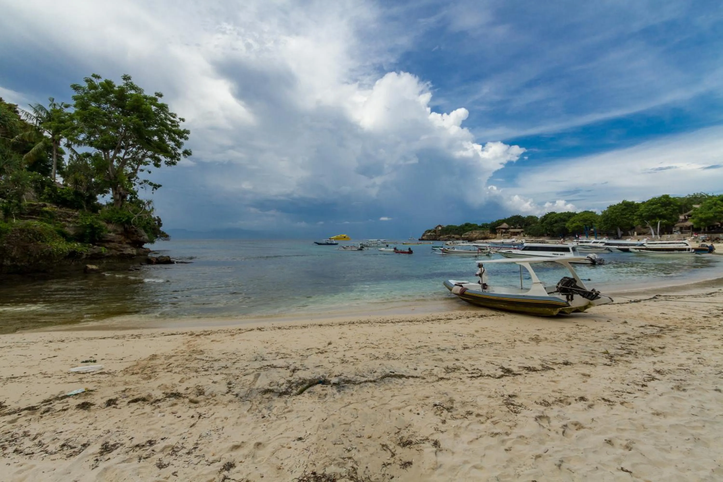 Beach in Dream Beach Hostel Lembongan