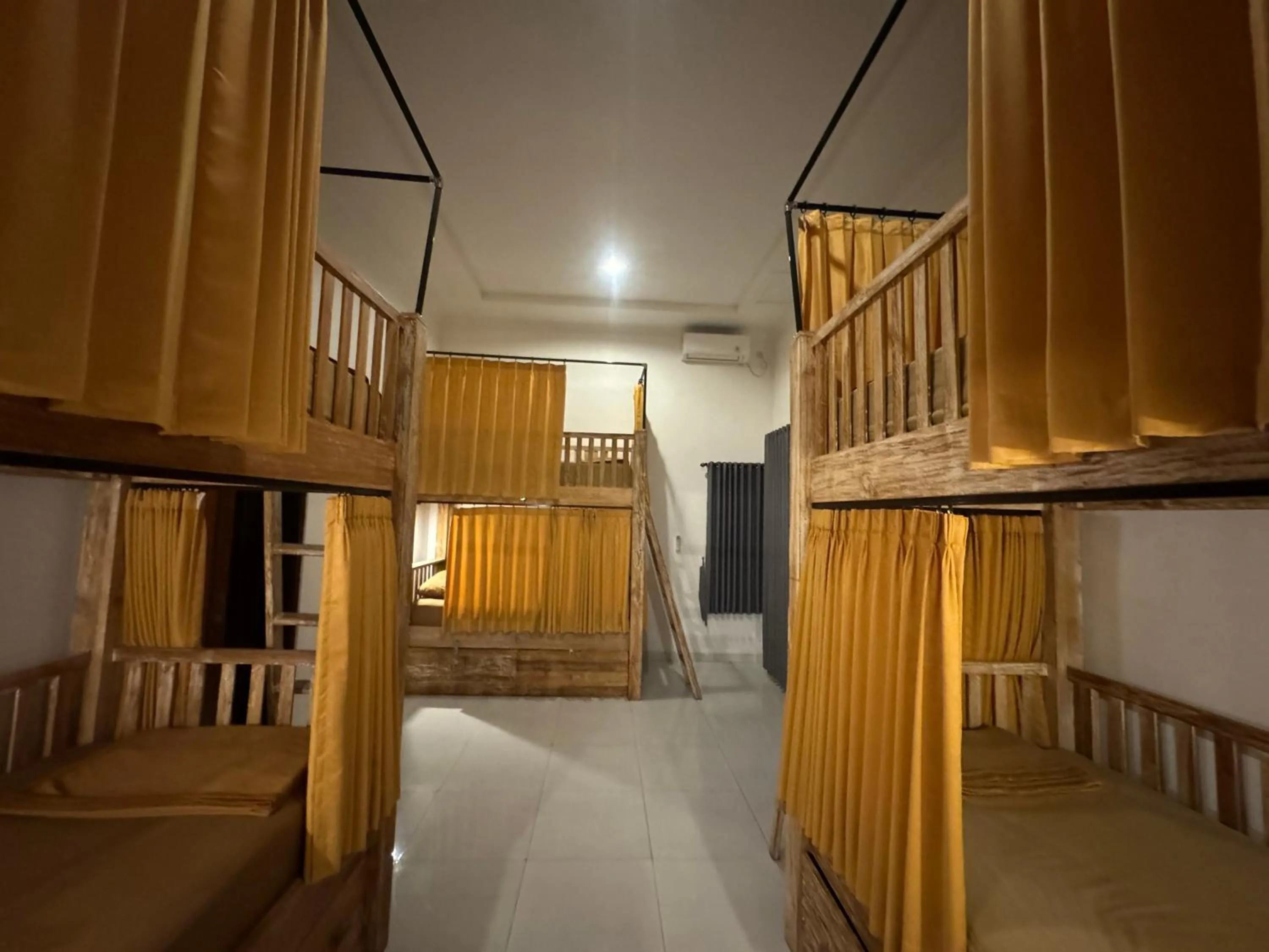 Bed in Dream Beach Hostel Lembongan