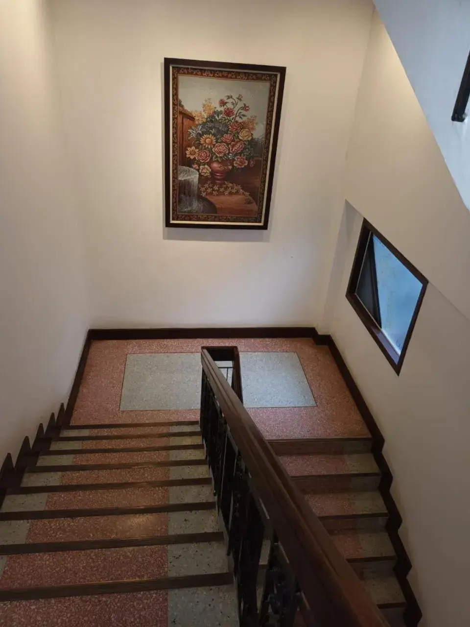 Property building in Seasons Riverside Hotel Property building in Seasons Riverside Hotel