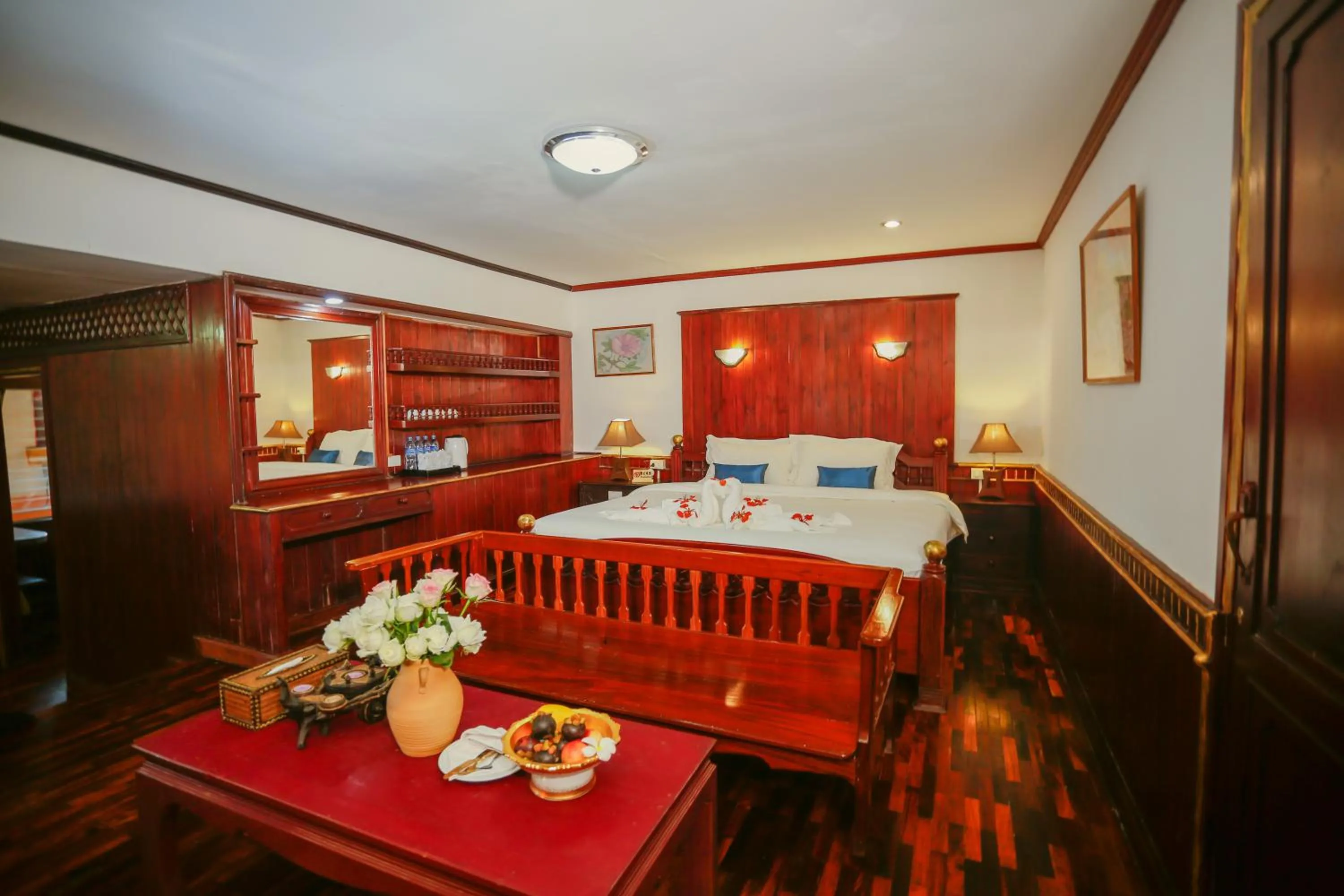 cot, Bed in E-Outfitting Vang Thong Hotel