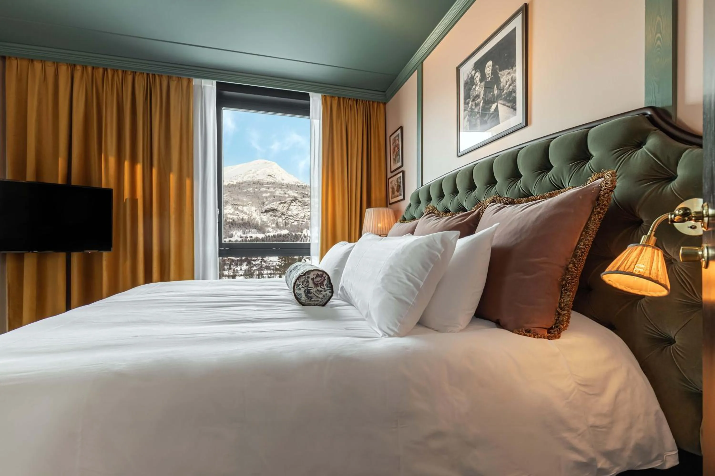 Photo of the whole room, Bed in Fýri Resort