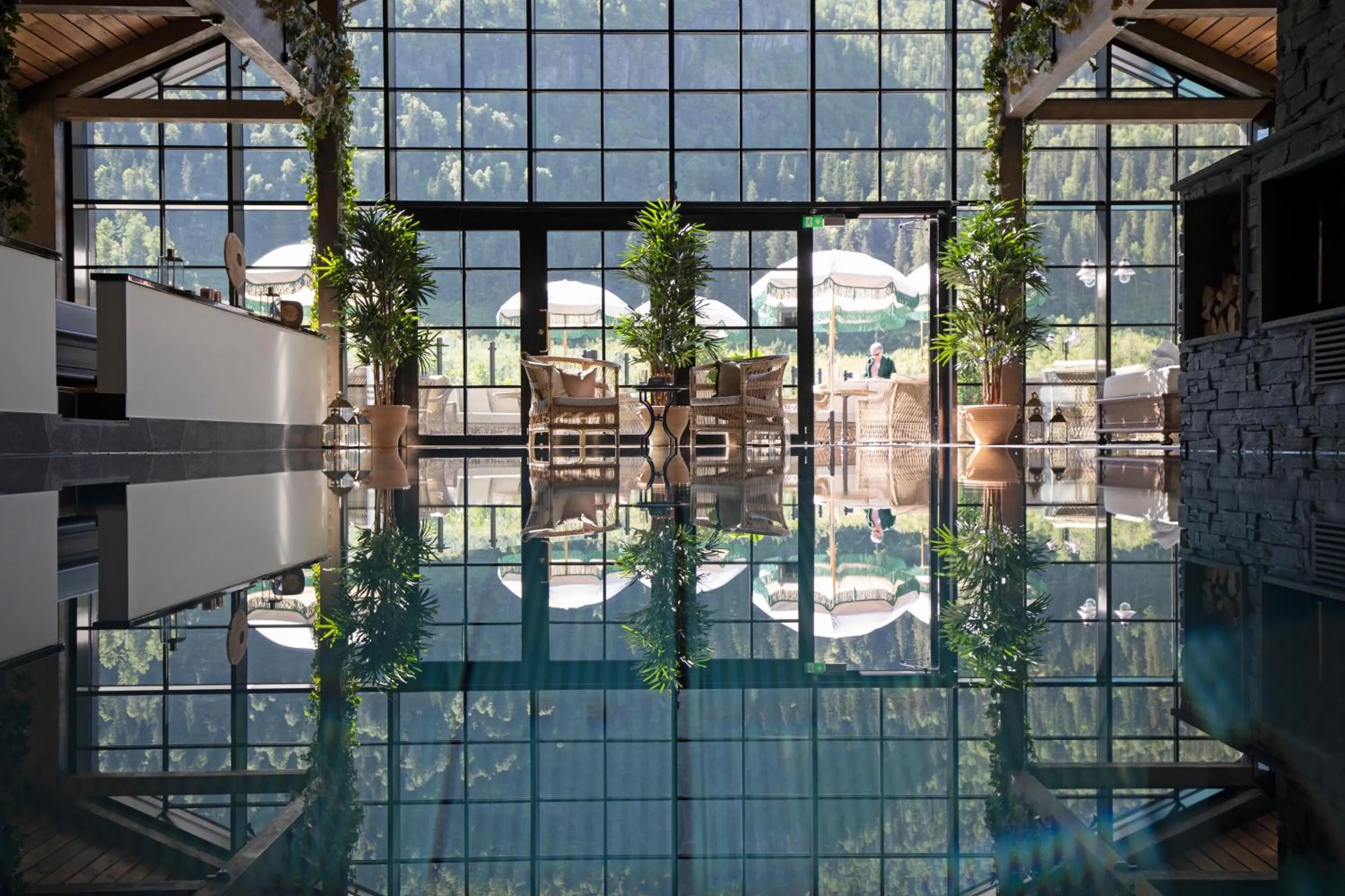 Swimming pool in Fýri Resort