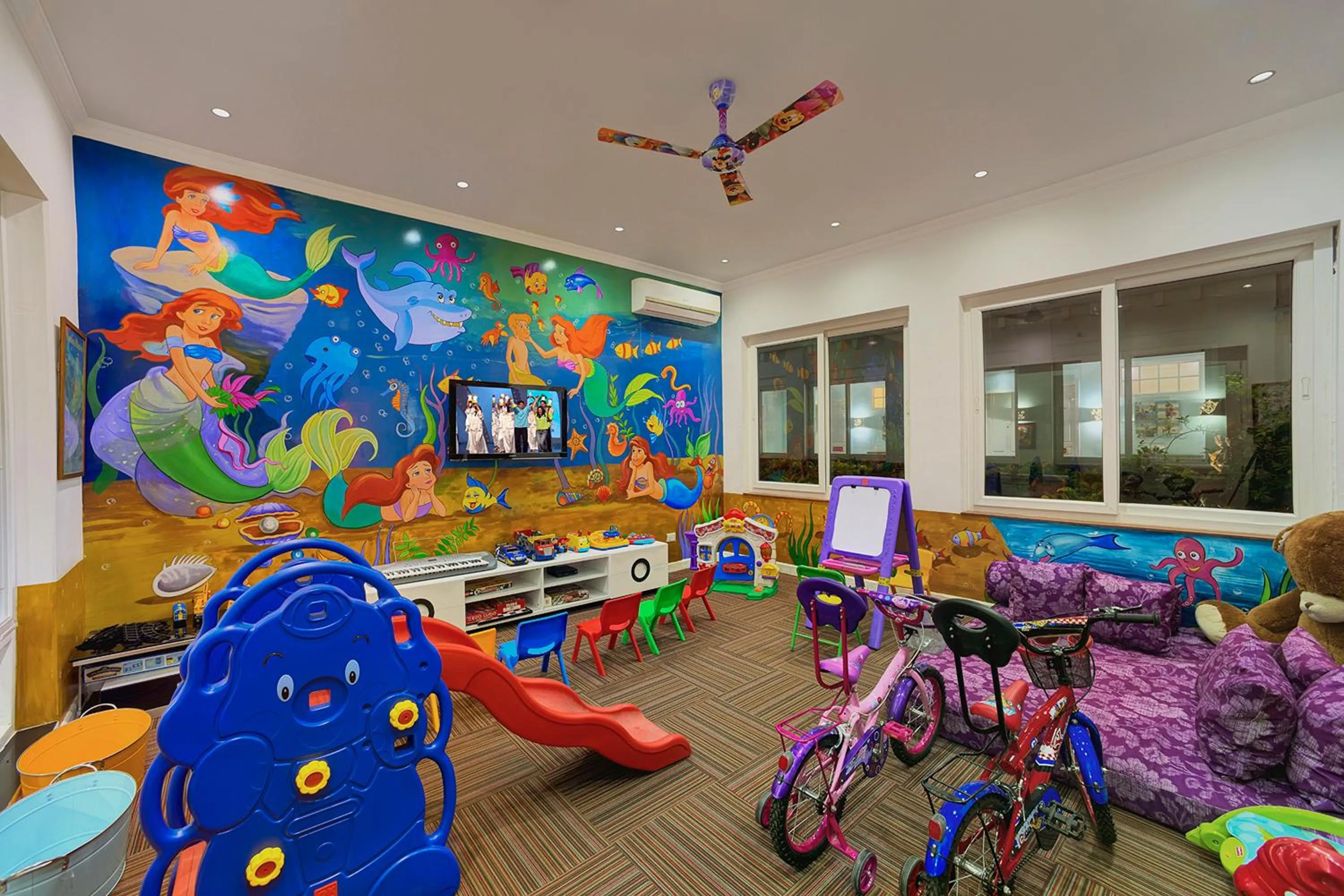 Game Room in Mayfair Palm Beach Resort