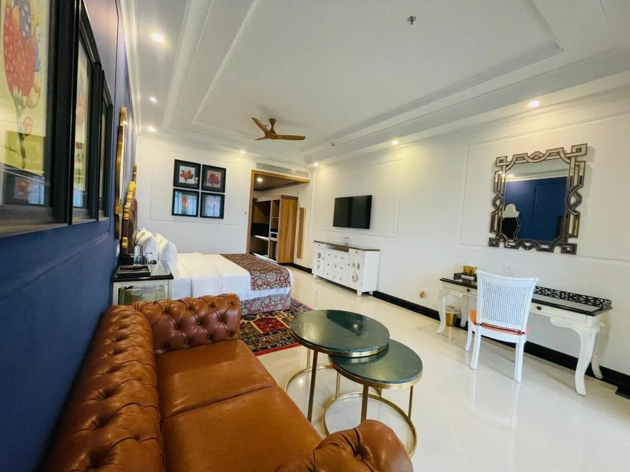 Bedroom in Mayfair Palm Beach Resort