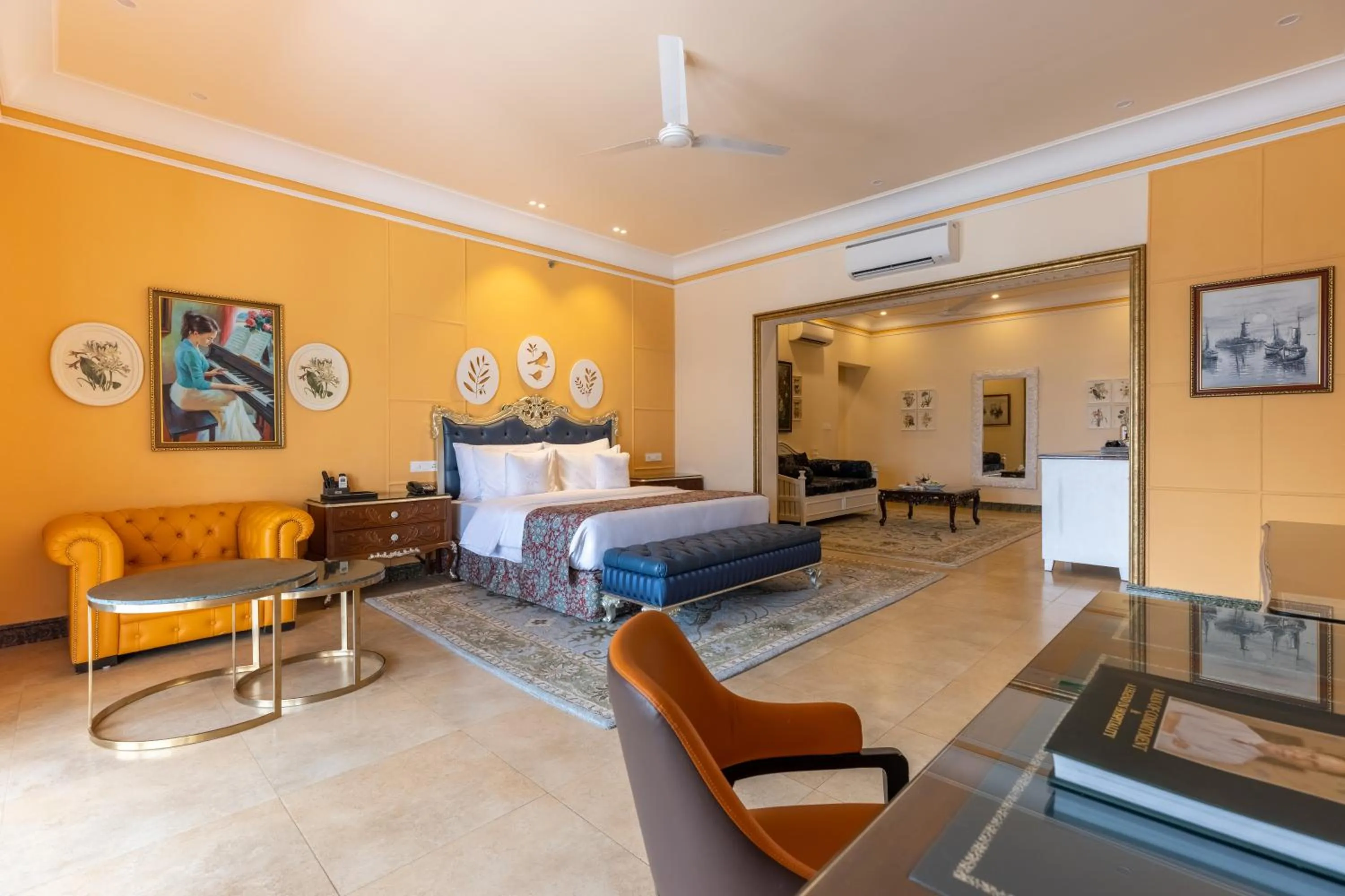 Photo of the whole room, Bed in Mayfair Palm Beach Resort