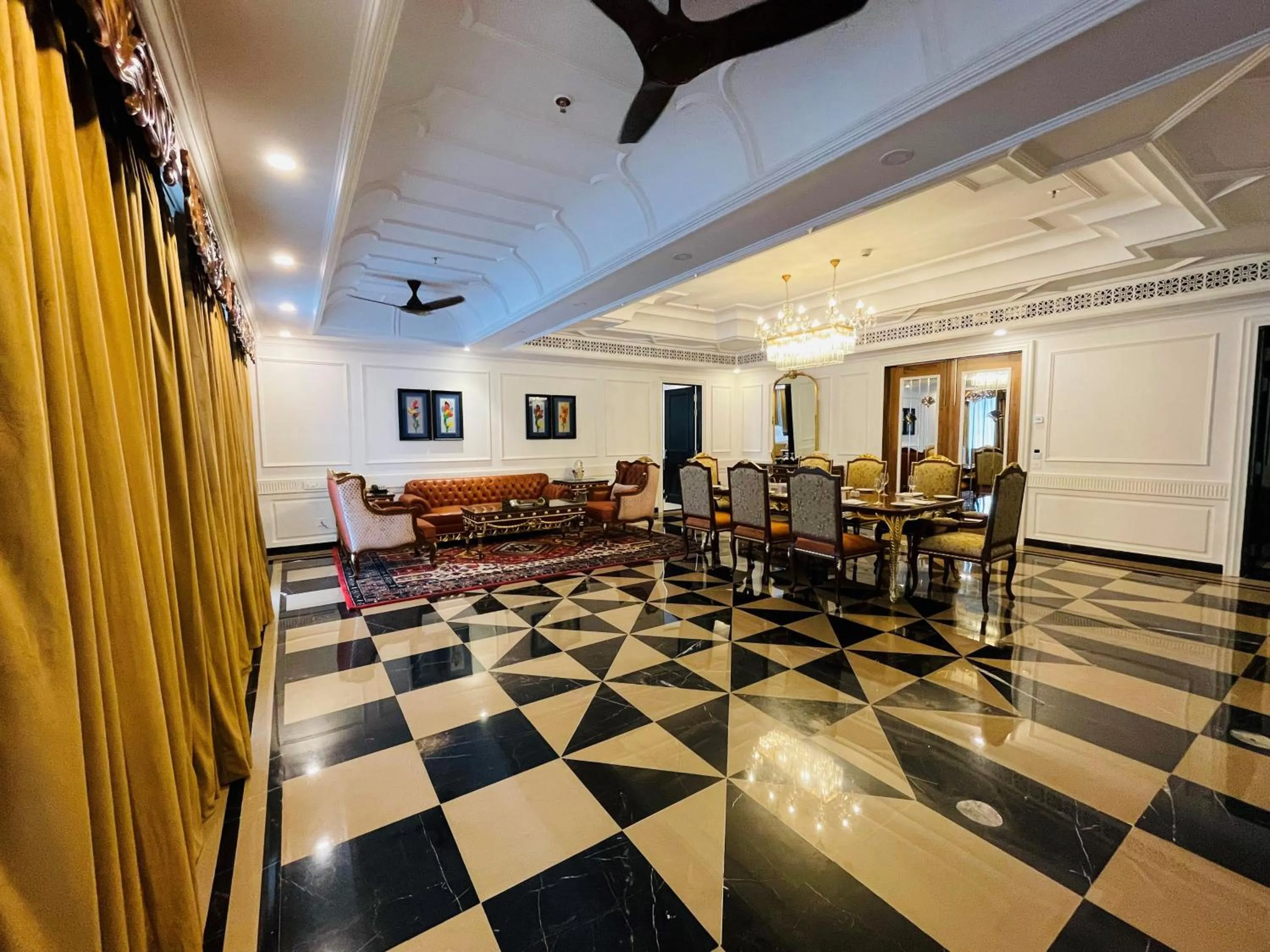 Living room in Mayfair Palm Beach Resort