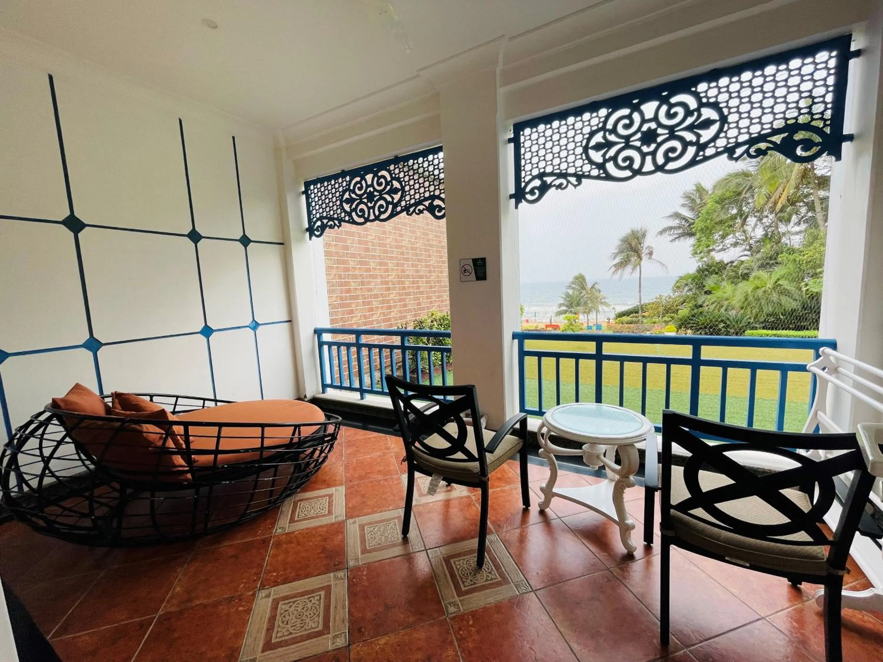 Bedroom in Mayfair Palm Beach Resort