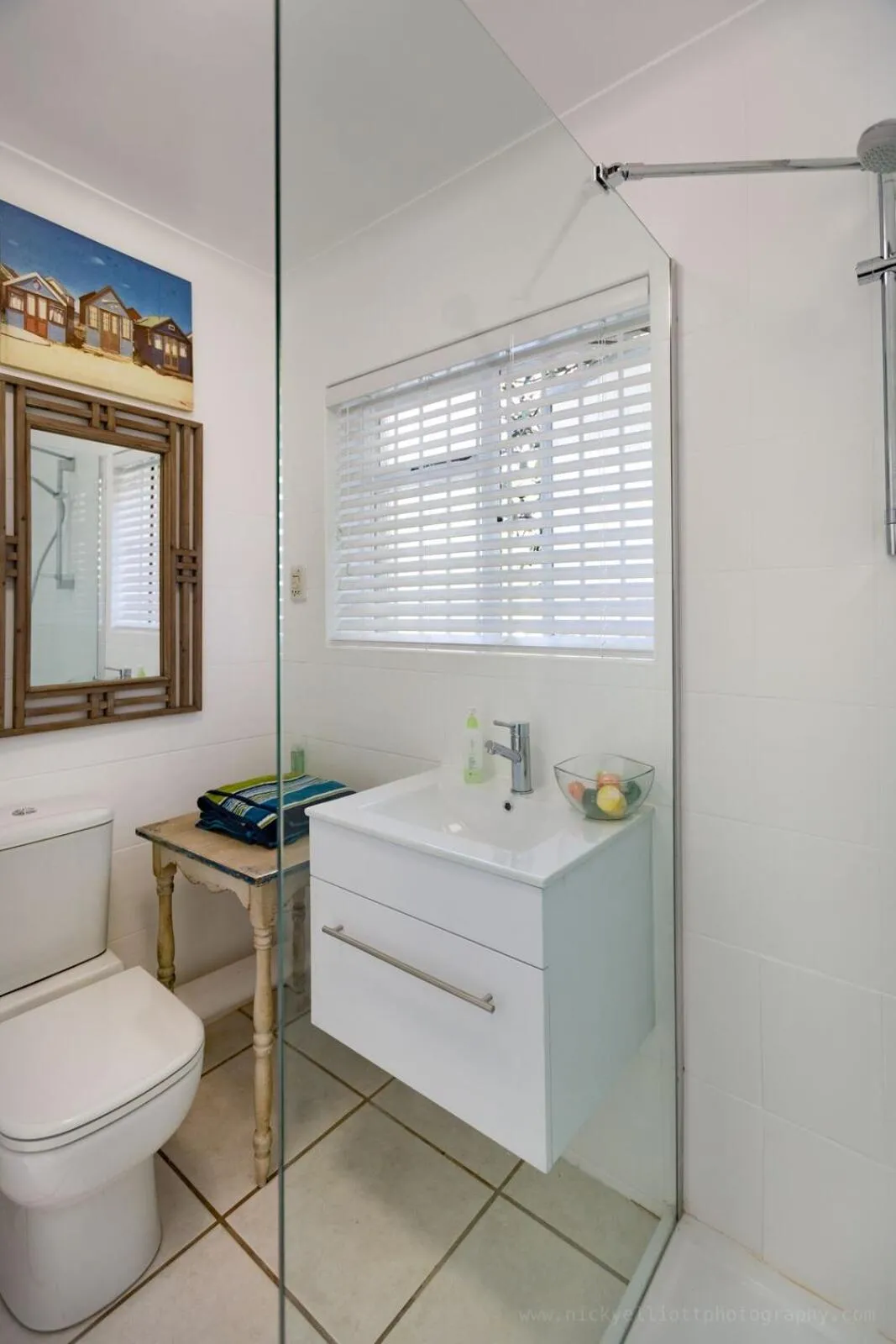 Bathroom in Watercolours Studios