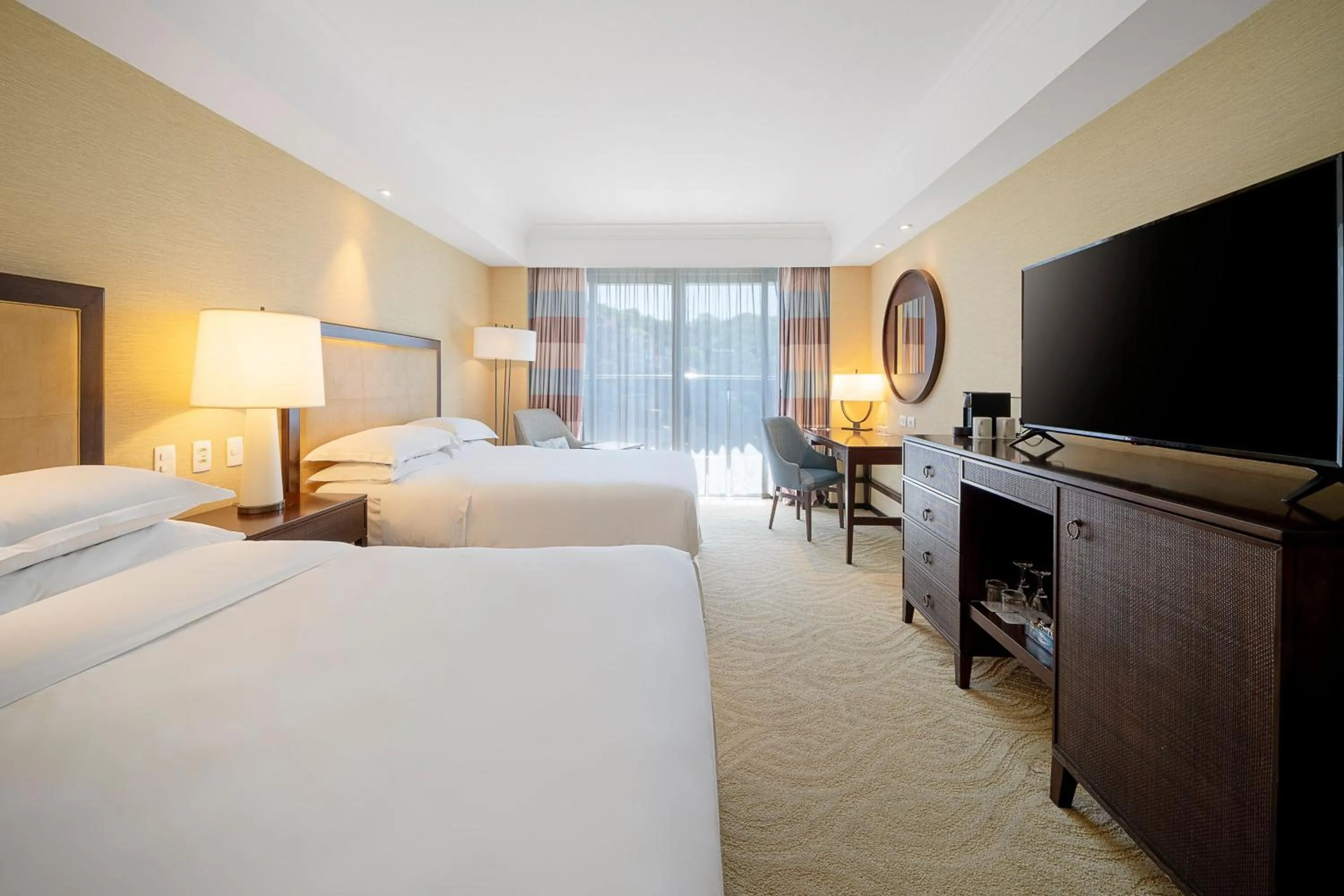 Club Twin Room, Club level, Guest room, 2 Double, High floor in Sheraton Grand Rio Hotel & Resort