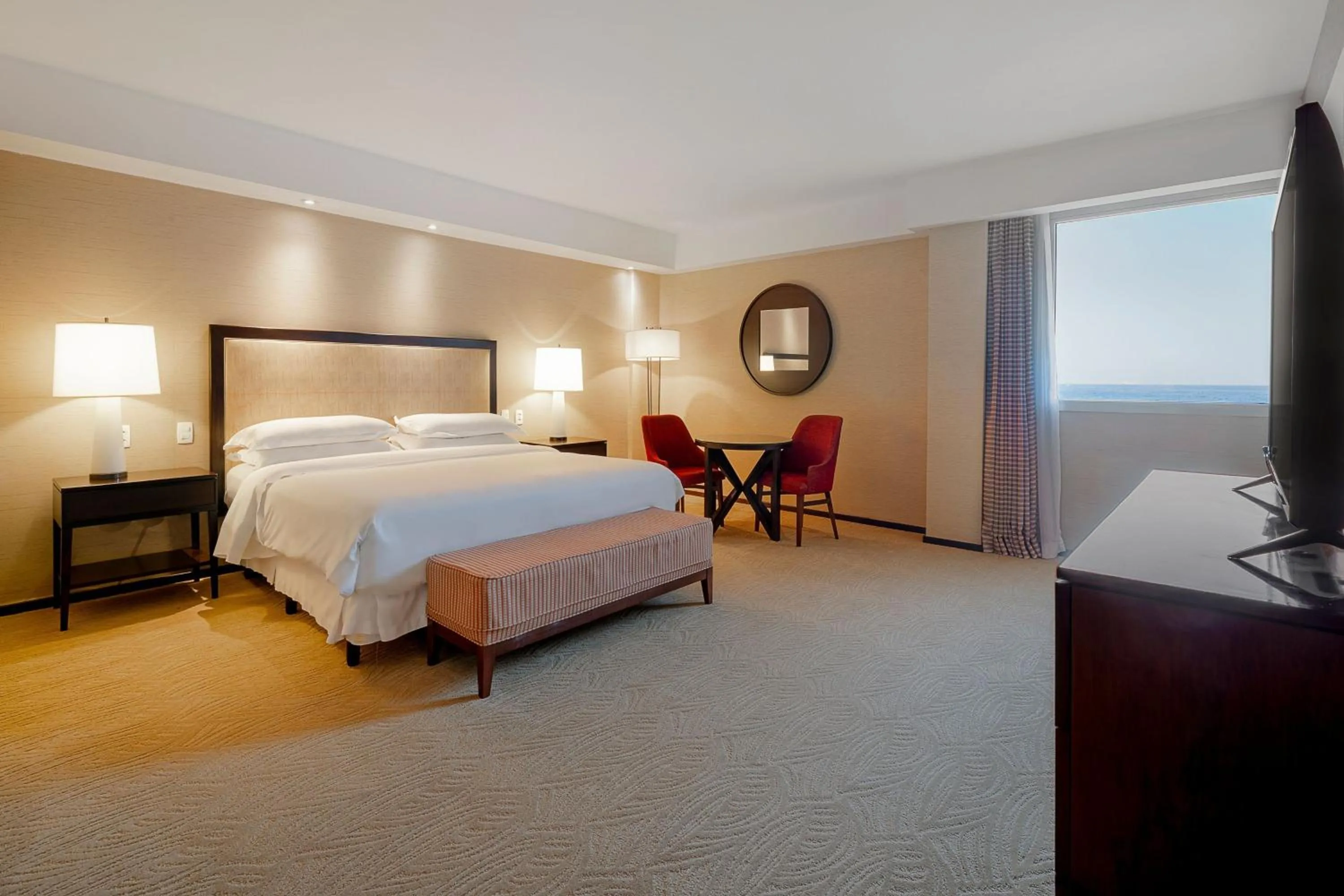 Photo of the whole room, Bed in Sheraton Grand Rio Hotel & Resort