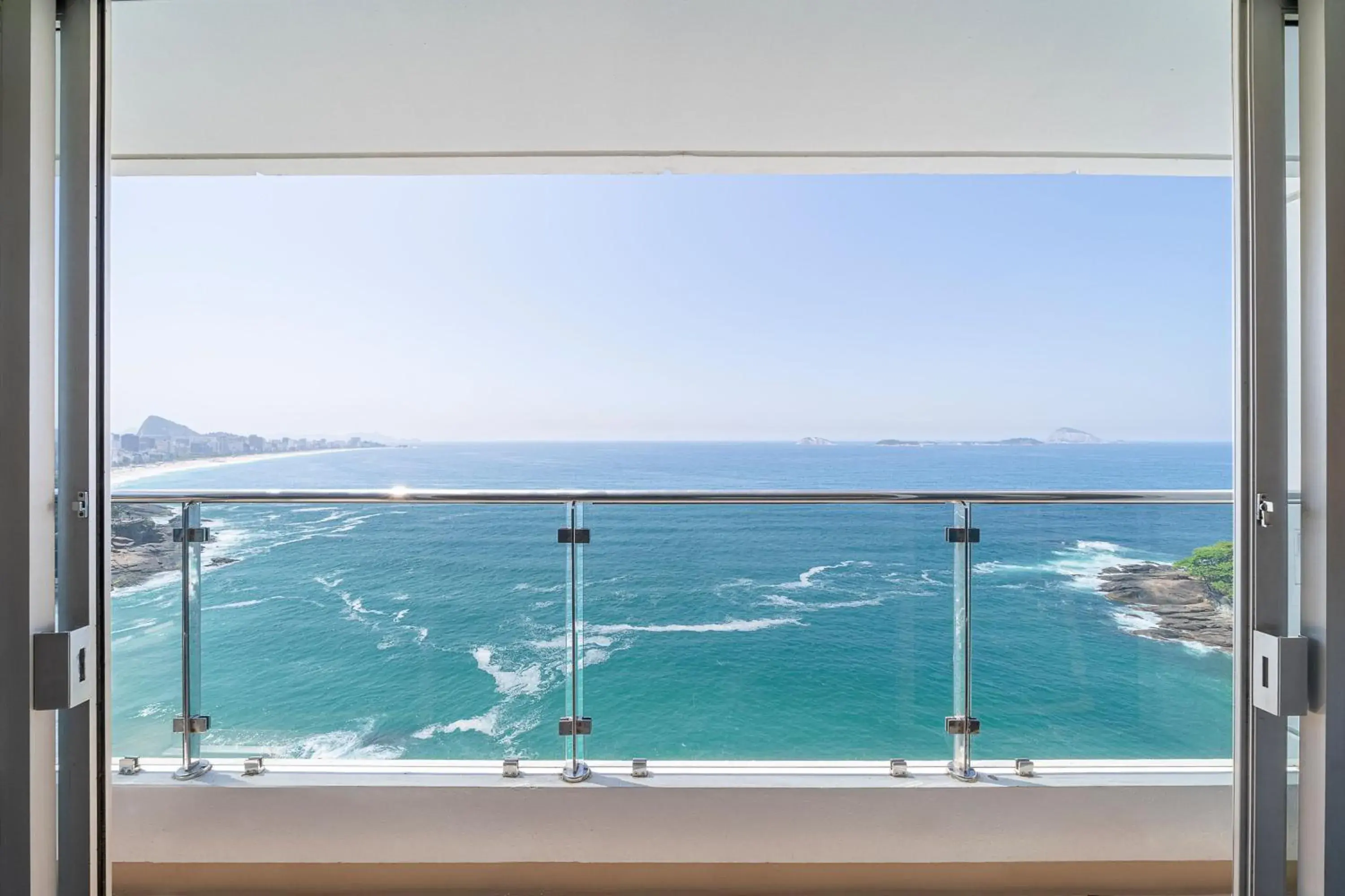 Ocean Front Suite, 1 Bedroom Executive Suite, 1 King in Sheraton Grand Rio Hotel & Resort Ocean Front Suite, 1 Bedroom Executive Suite, 1 King in Sheraton Grand Rio Hotel & Resort