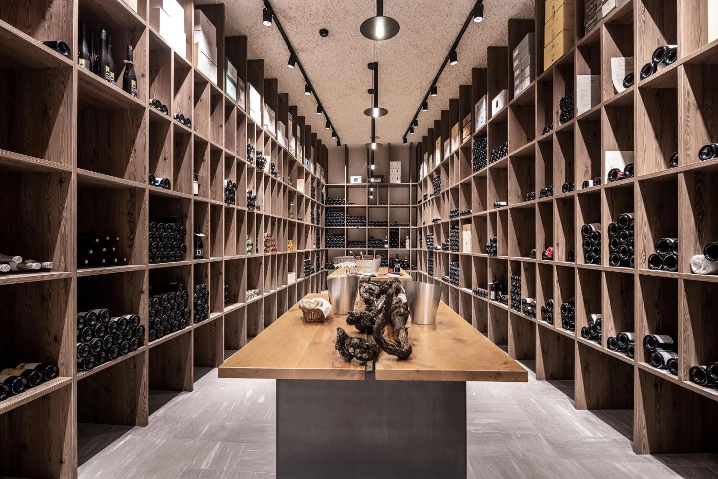 Restaurant/places to eat in Valbella Resort