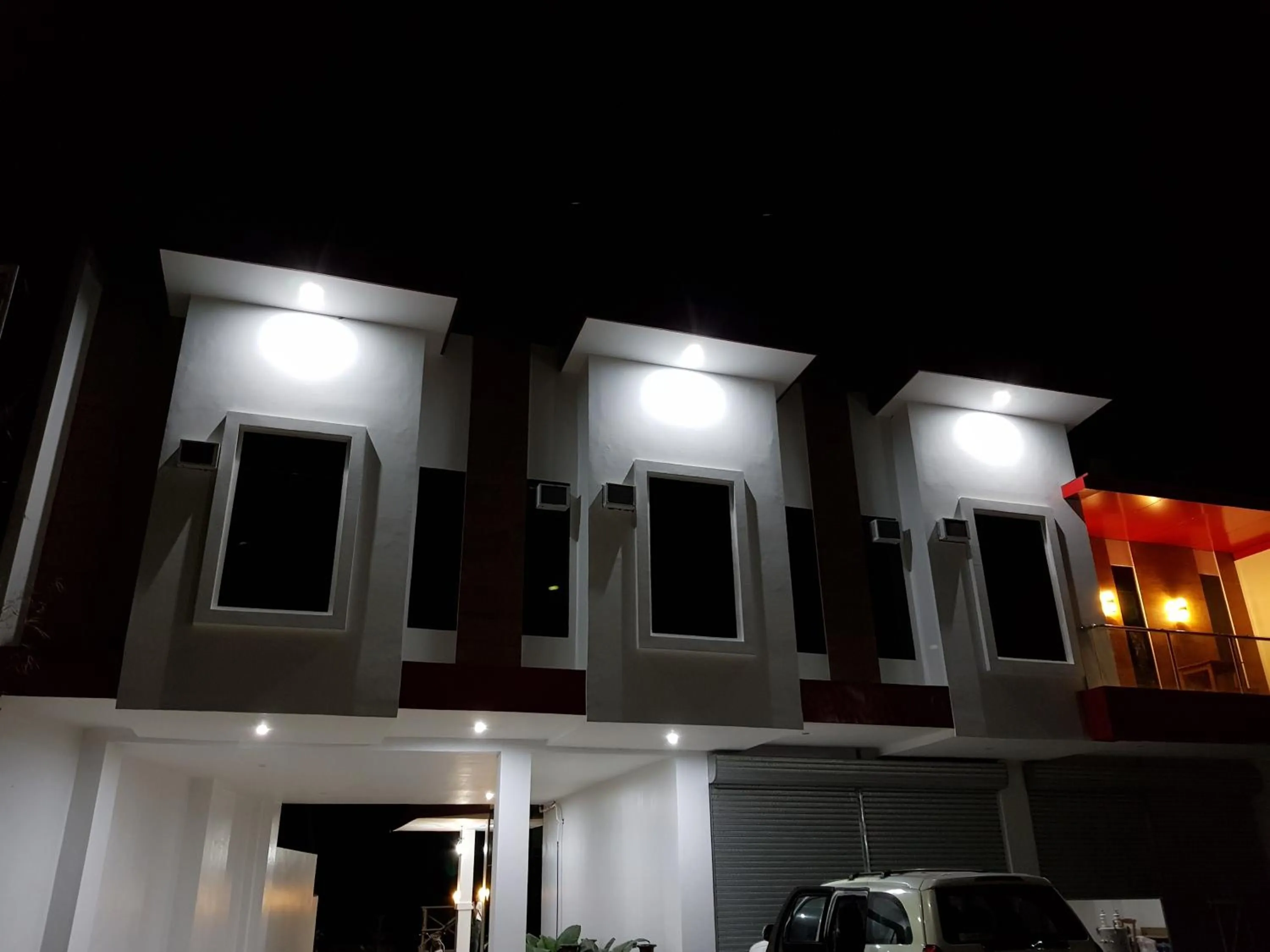 Property building in B&S Orchids suites hotel