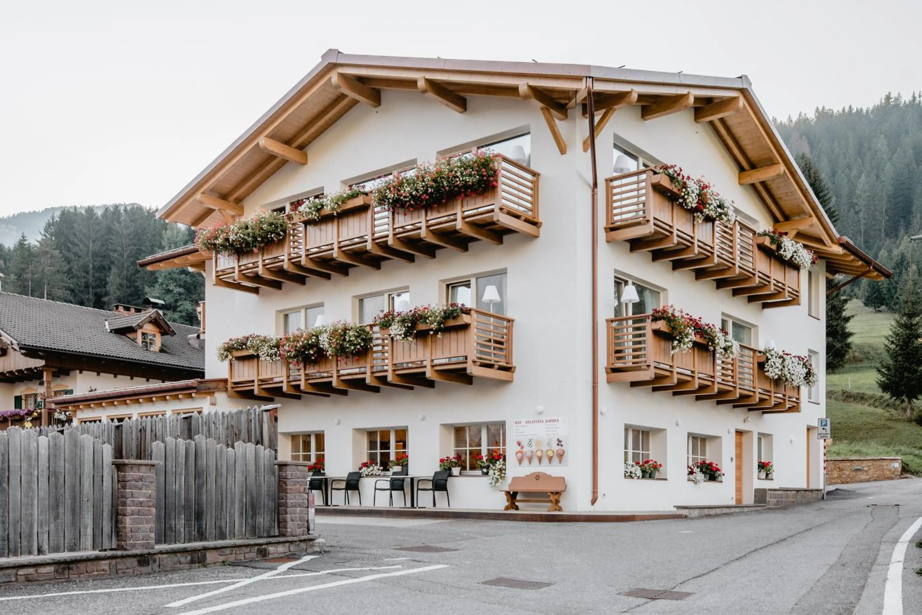 Property building in Garnì Aurora Bed and Breakfast