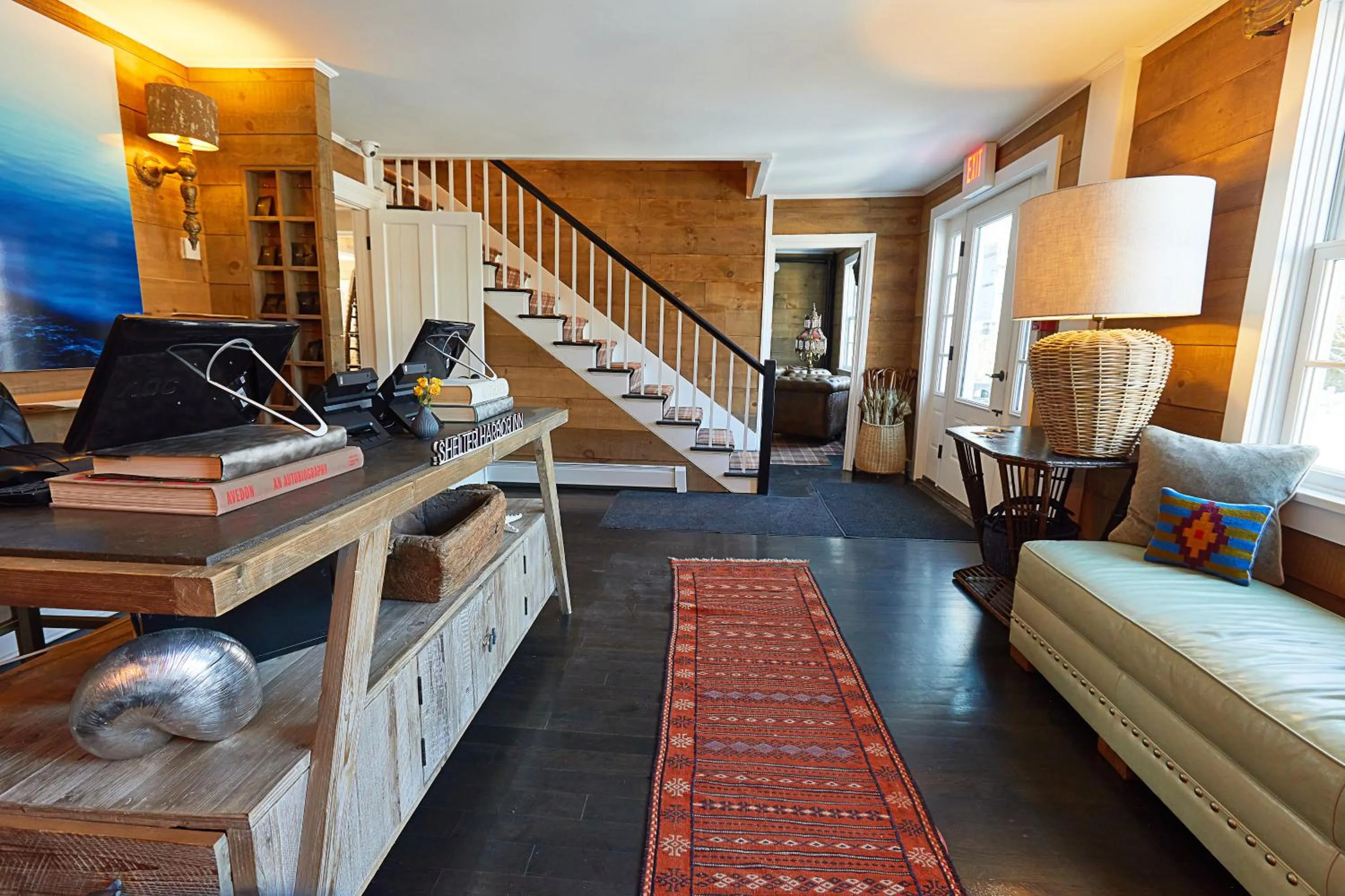 Lobby or reception in Shelter Harbor Inn