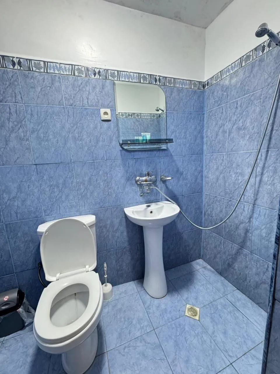 Shower in Hotel Imereti - Old Tbilisi Center