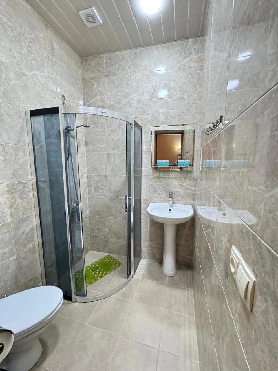 Shower in Hotel Imereti - Old Tbilisi Center