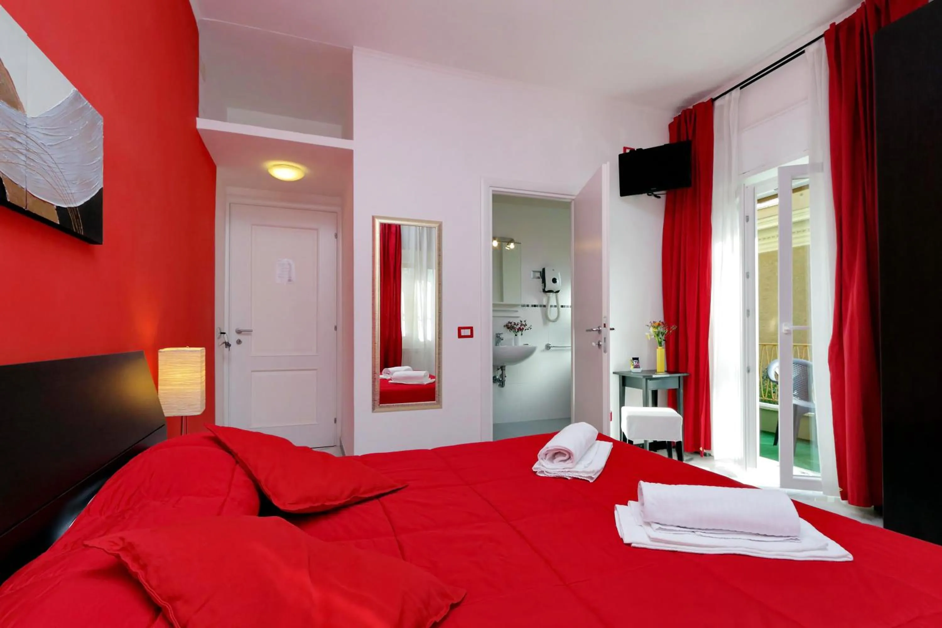 Bedroom, Bed in I Pini di Roma - Rooms & Suites
