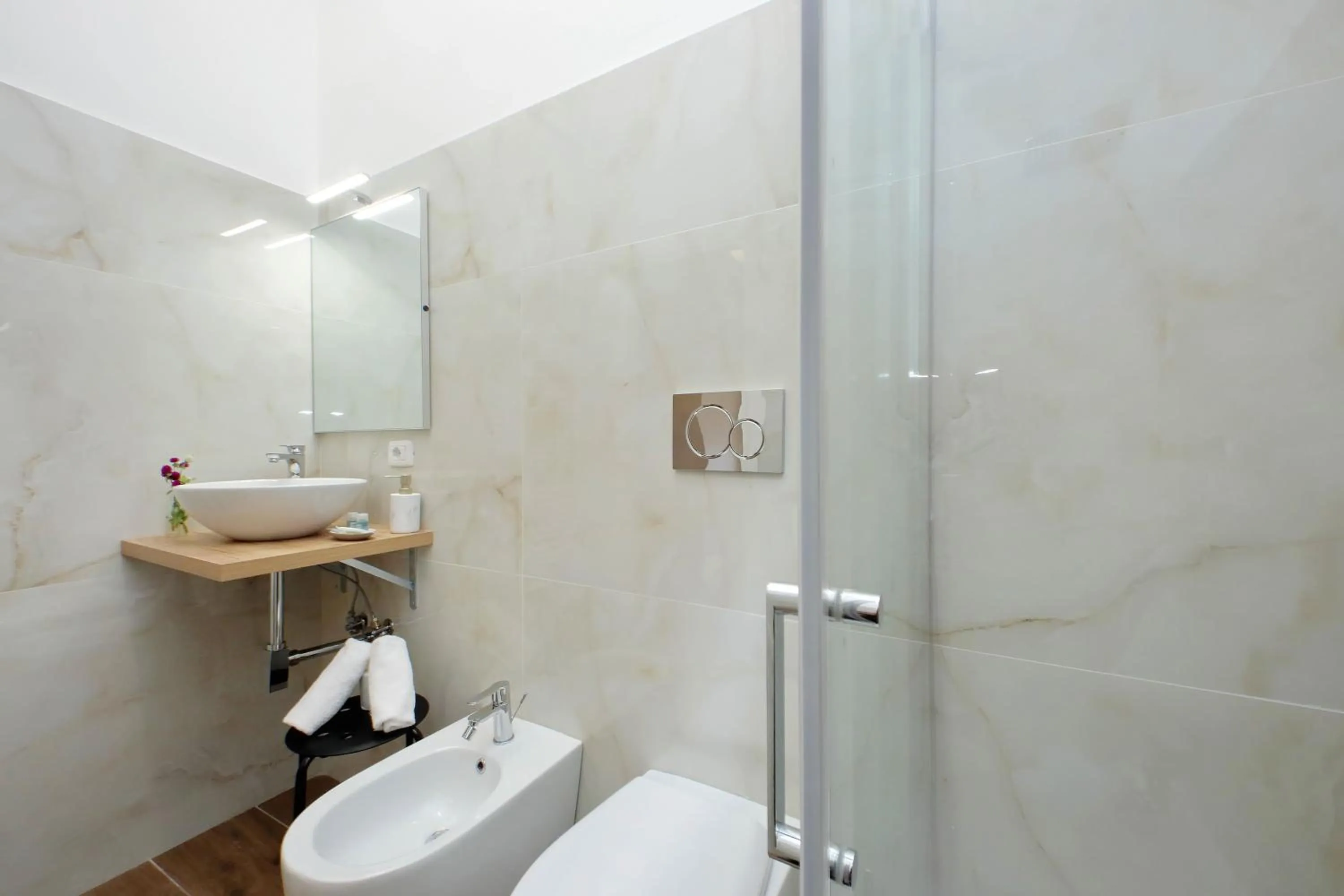 Bathroom in I Pini di Roma - Rooms & Suites
