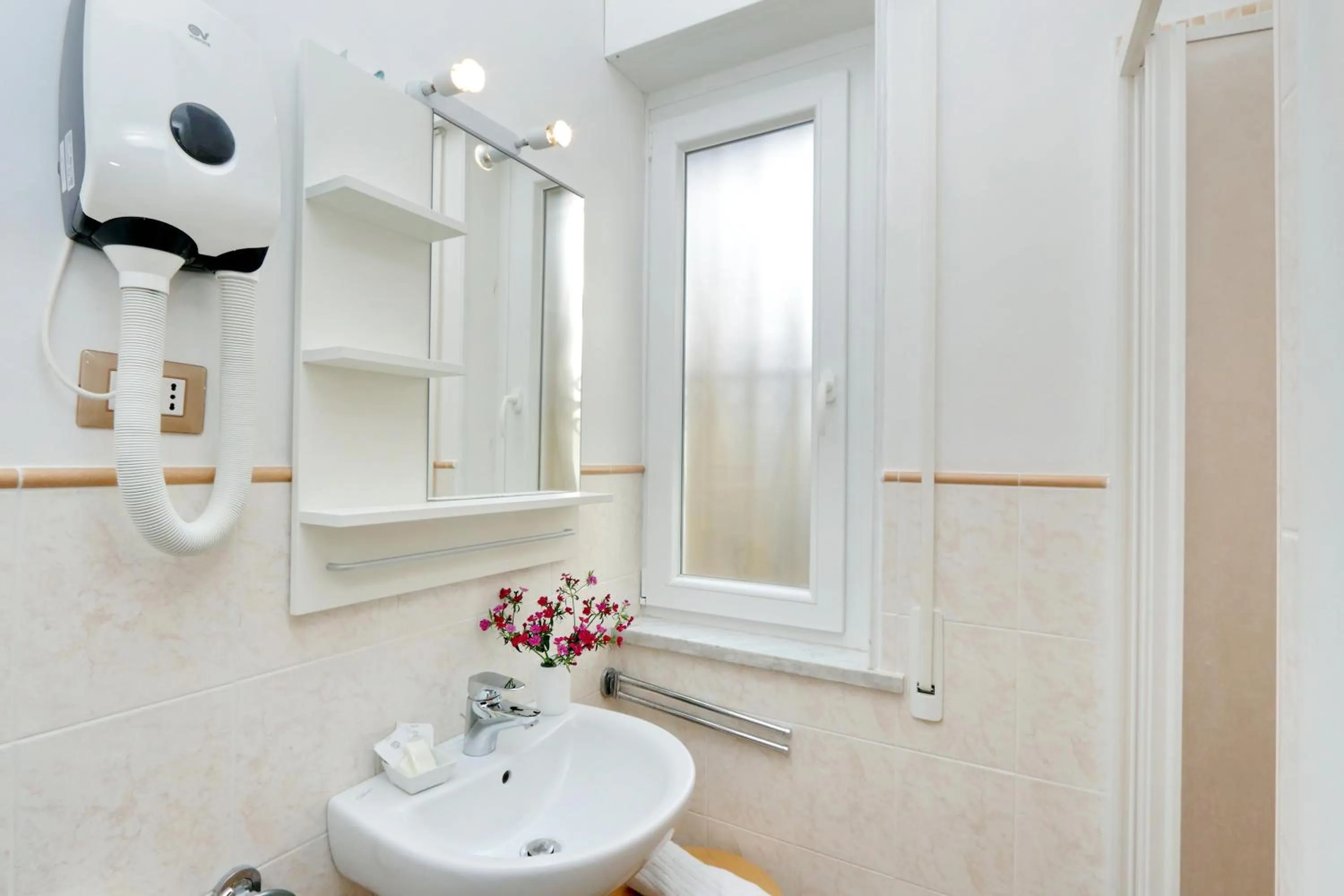 Bathroom in I Pini di Roma - Rooms & Suites