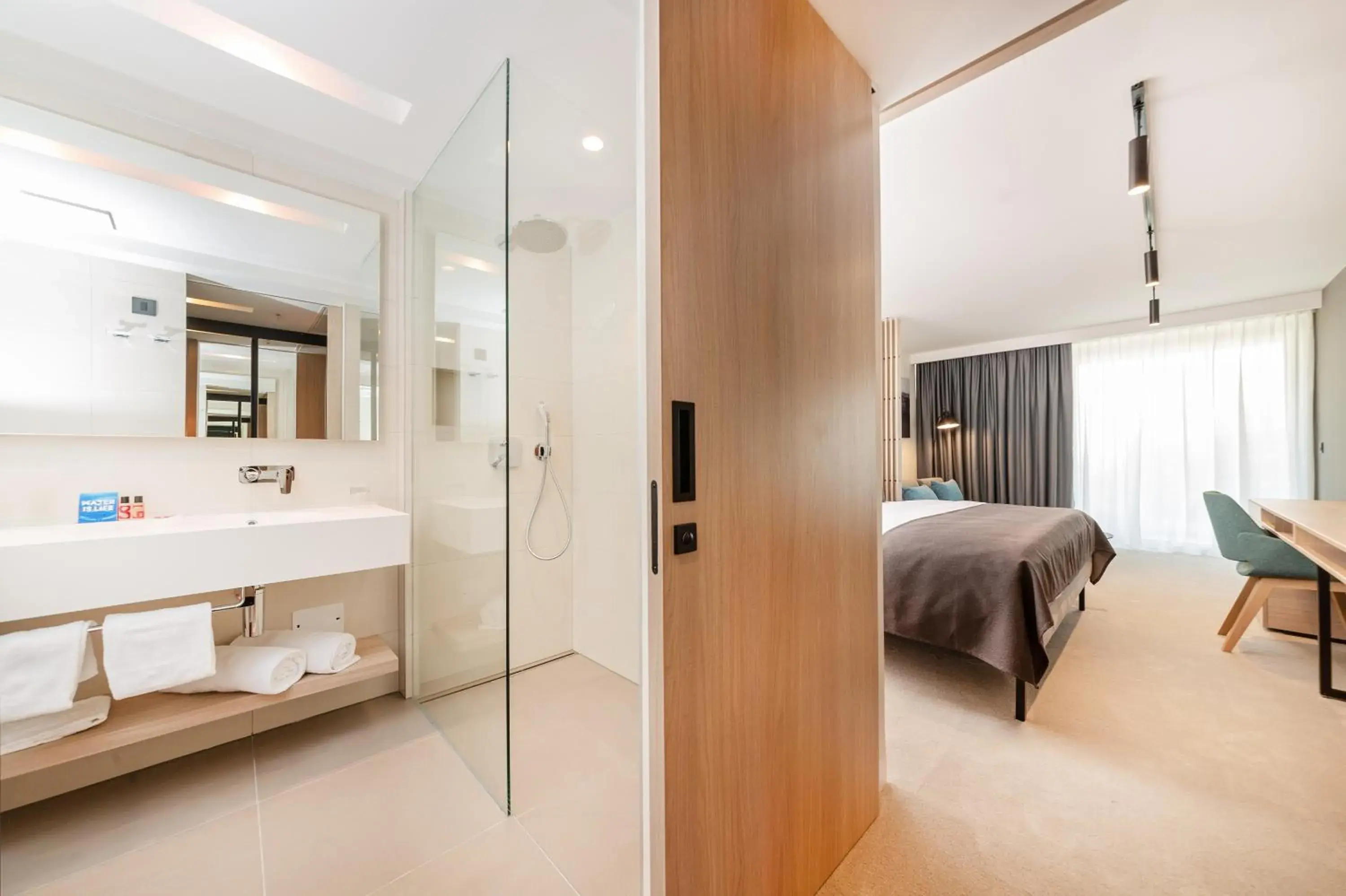 Bathroom, Bed in Hotel Park Plava Laguna Bathroom, Bed in Hotel Park Plava Laguna