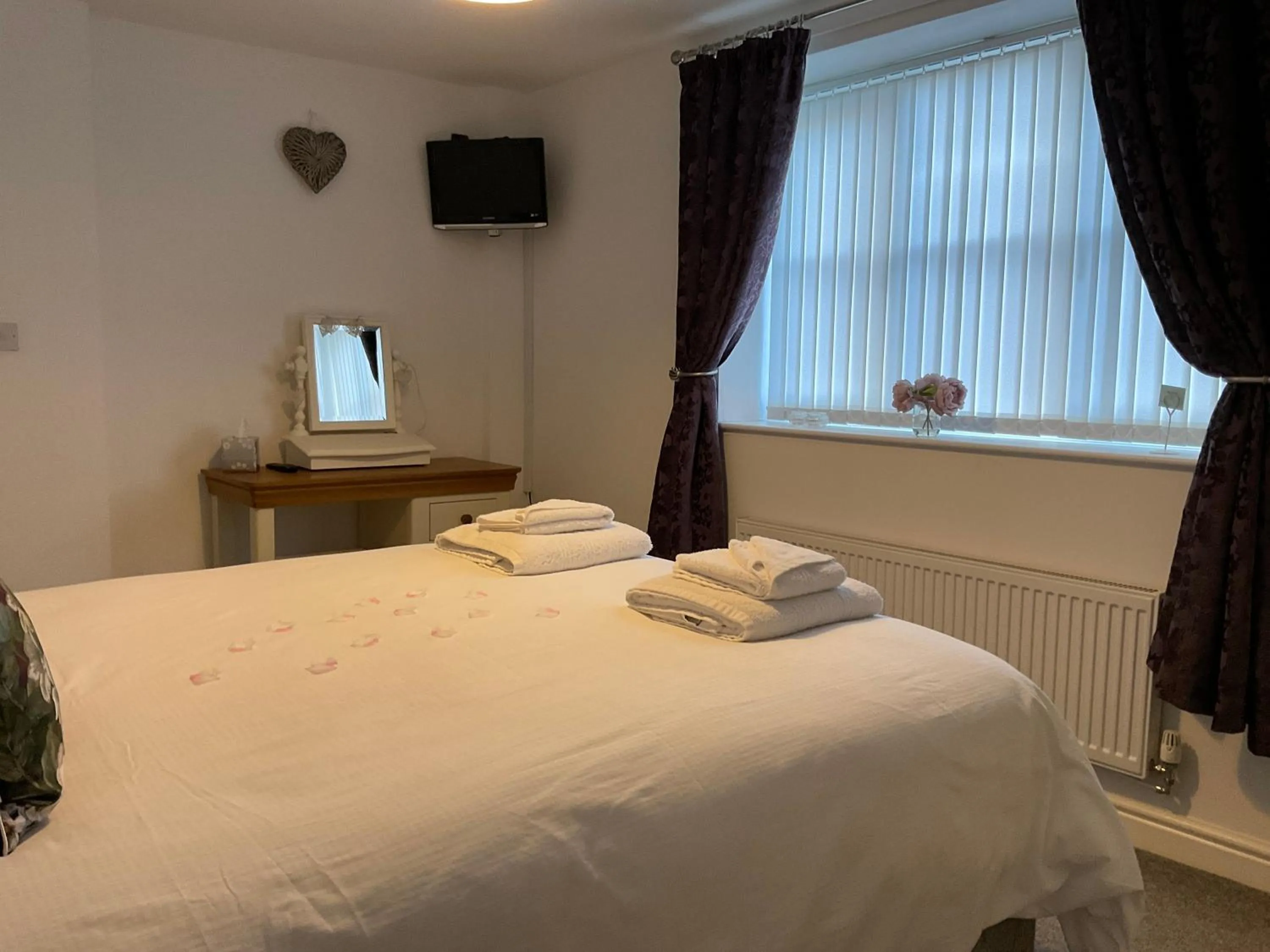 Bed in Anvil Cottage