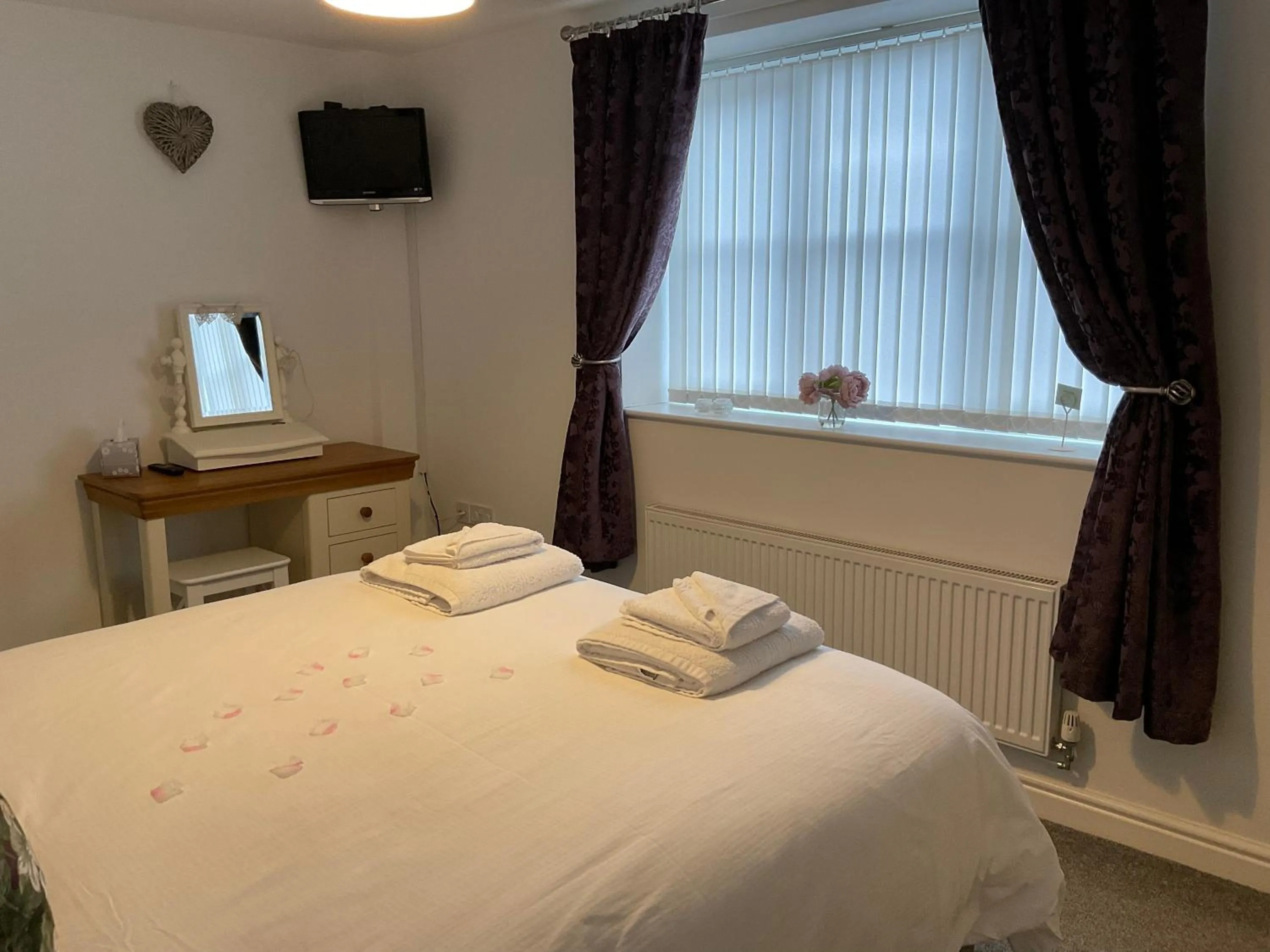 Bed in Anvil Cottage