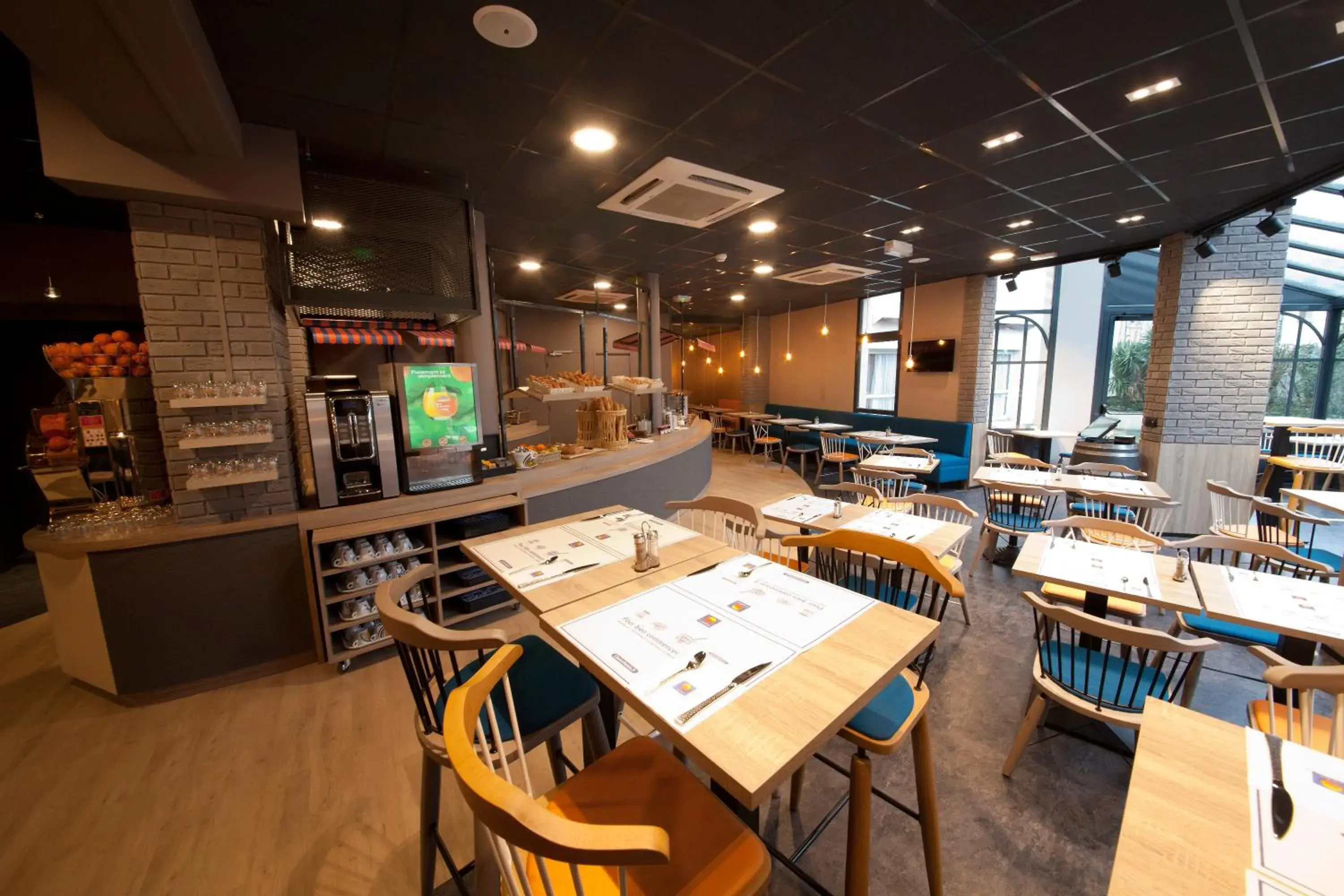 Breakfast in Comfort Hotel Clermont Saint Jacques Breakfast in Comfort Hotel Clermont Saint Jacques