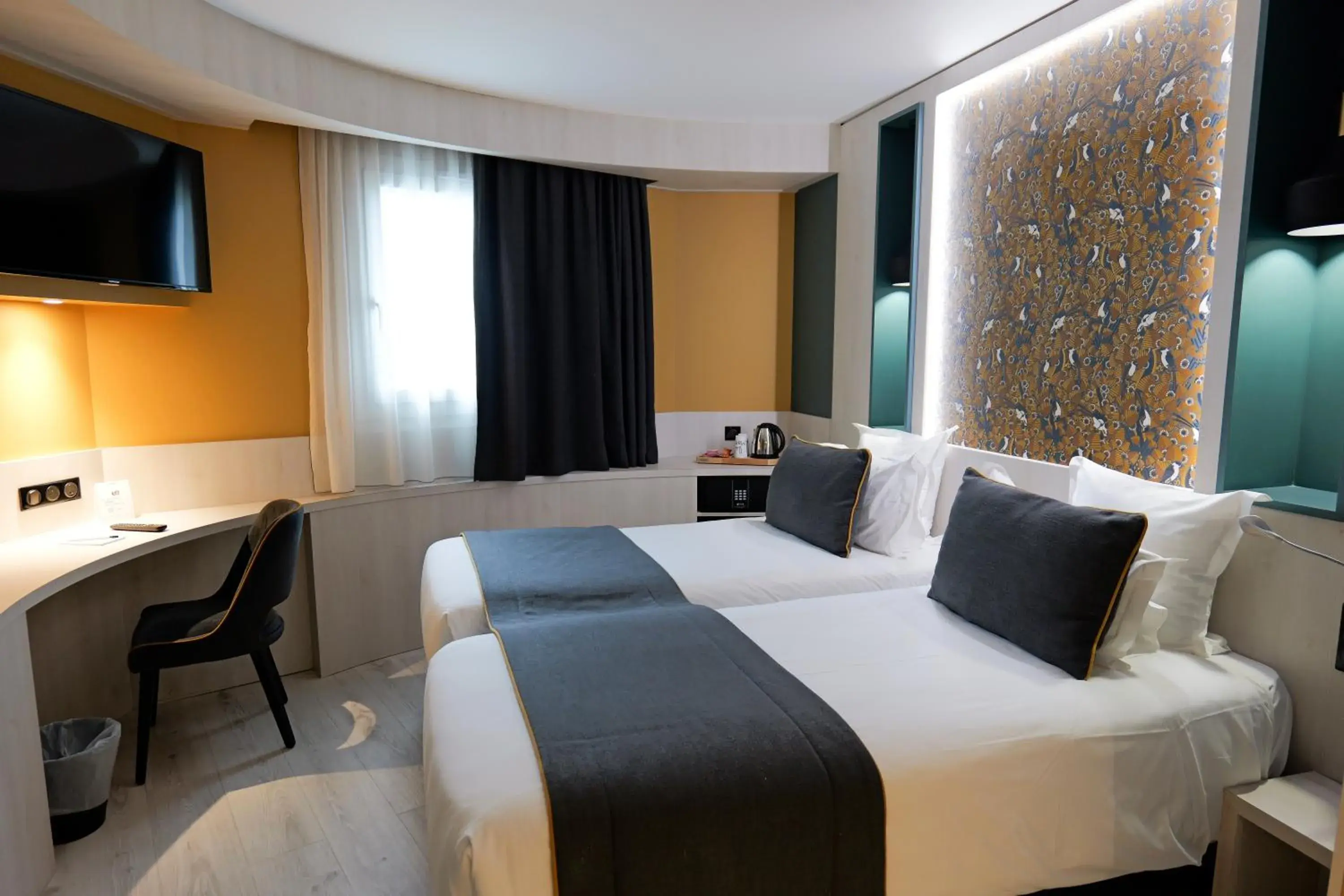 Superior Twin Room in The Originals Boutique, Hôtel Le Marmotel, Clermont-Ferrand Superior Twin Room in The Originals Boutique, Hôtel Le Marmotel, Clermont-Ferrand