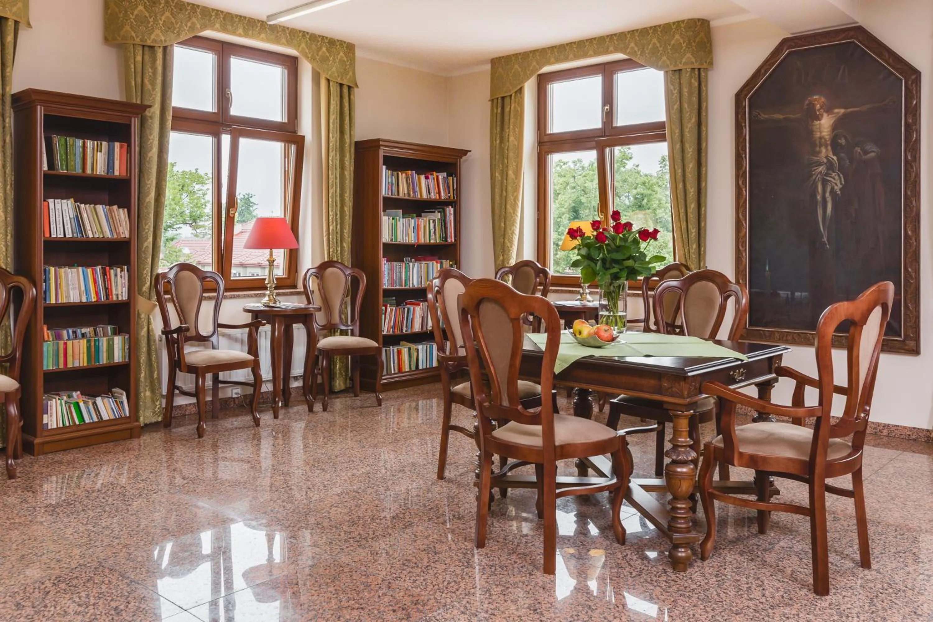 Library in Domus Mater Hotel