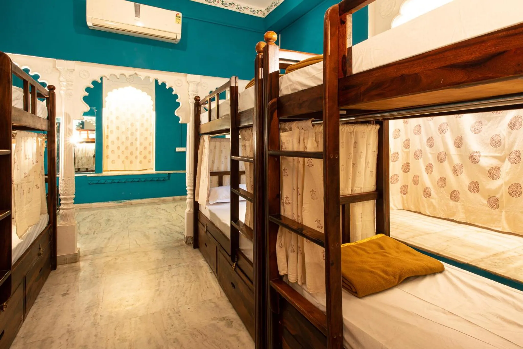 Photo of the whole room, Bed in Hostel Mantra
