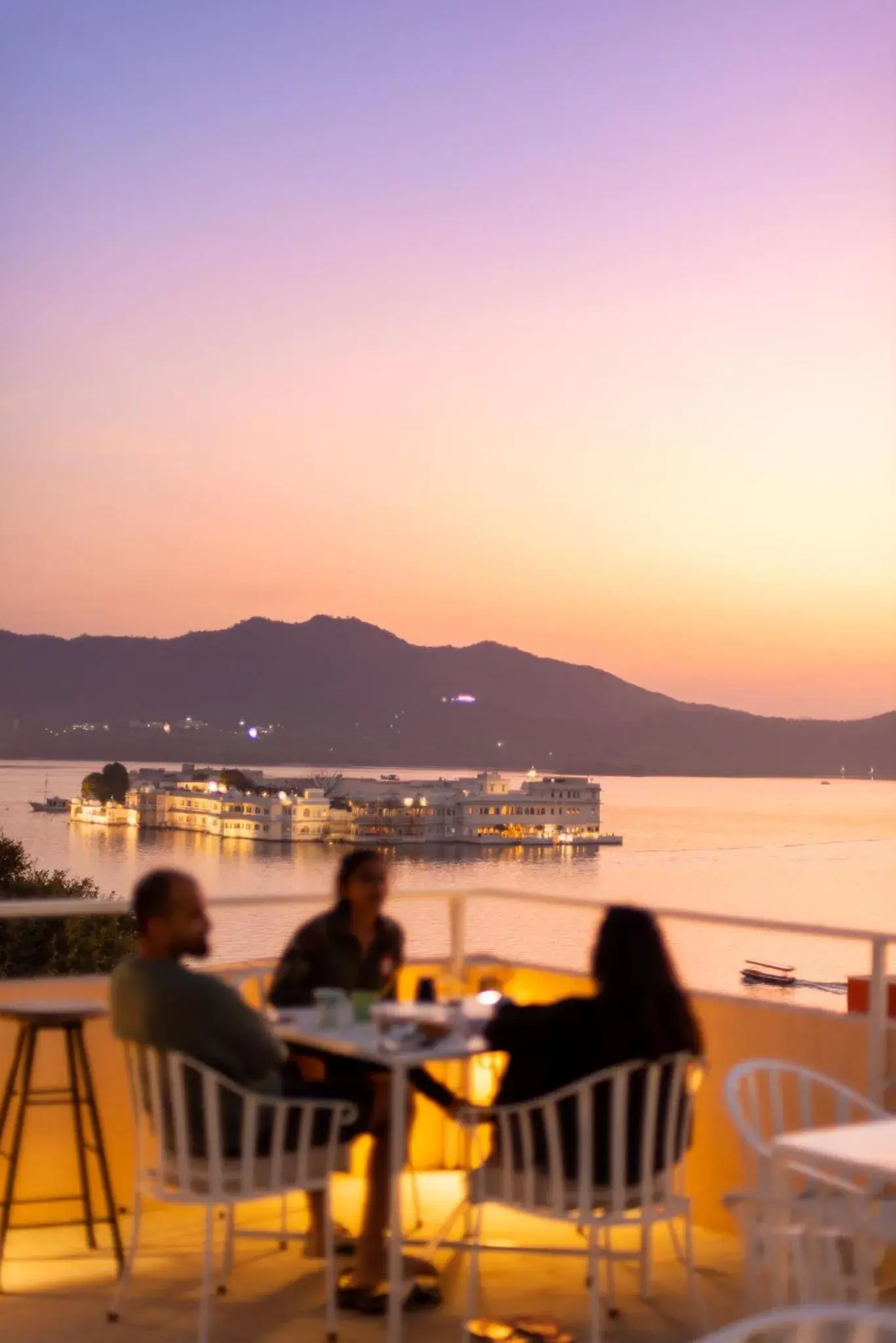 Restaurant/places to eat in Hostel Mantra Restaurant/places to eat in Hostel Mantra