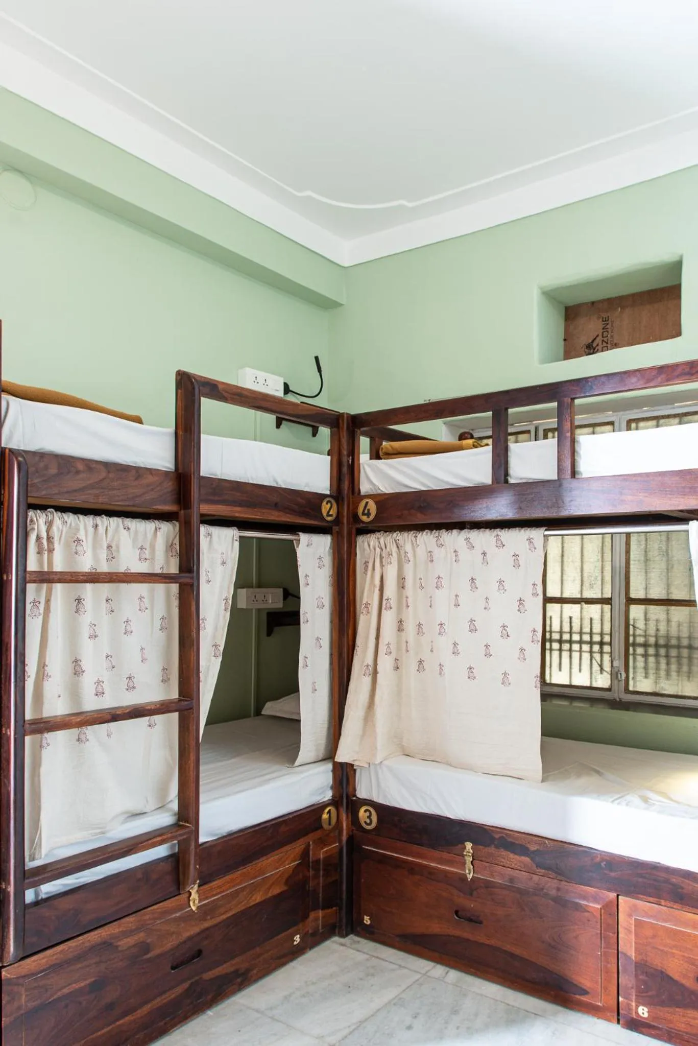 Photo of the whole room, Bed in Hostel Mantra