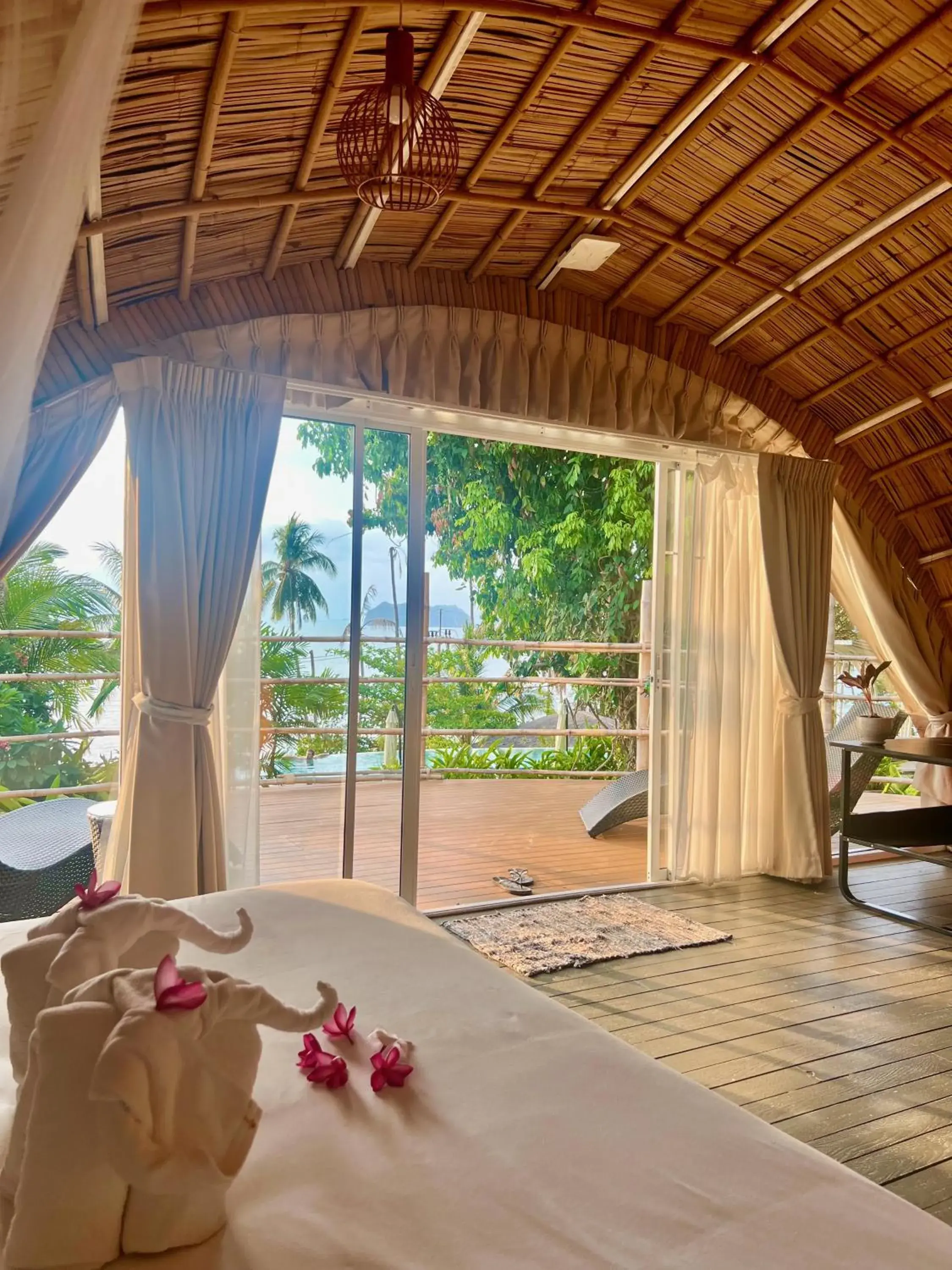 Bed in Jaiyen Boutique Resort Bed in Jaiyen Boutique Resort