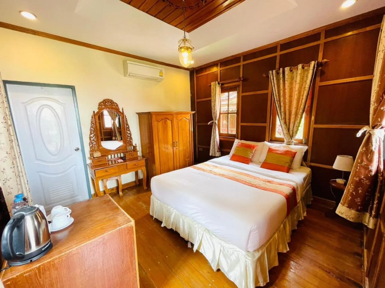 Photo of the whole room, Bed in Grand Sea Beach Resort