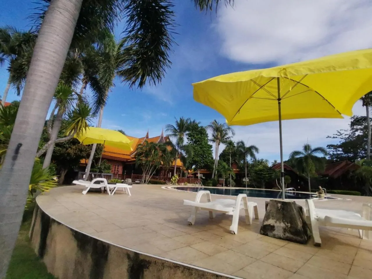 Swimming pool in Grand Sea Beach Resort