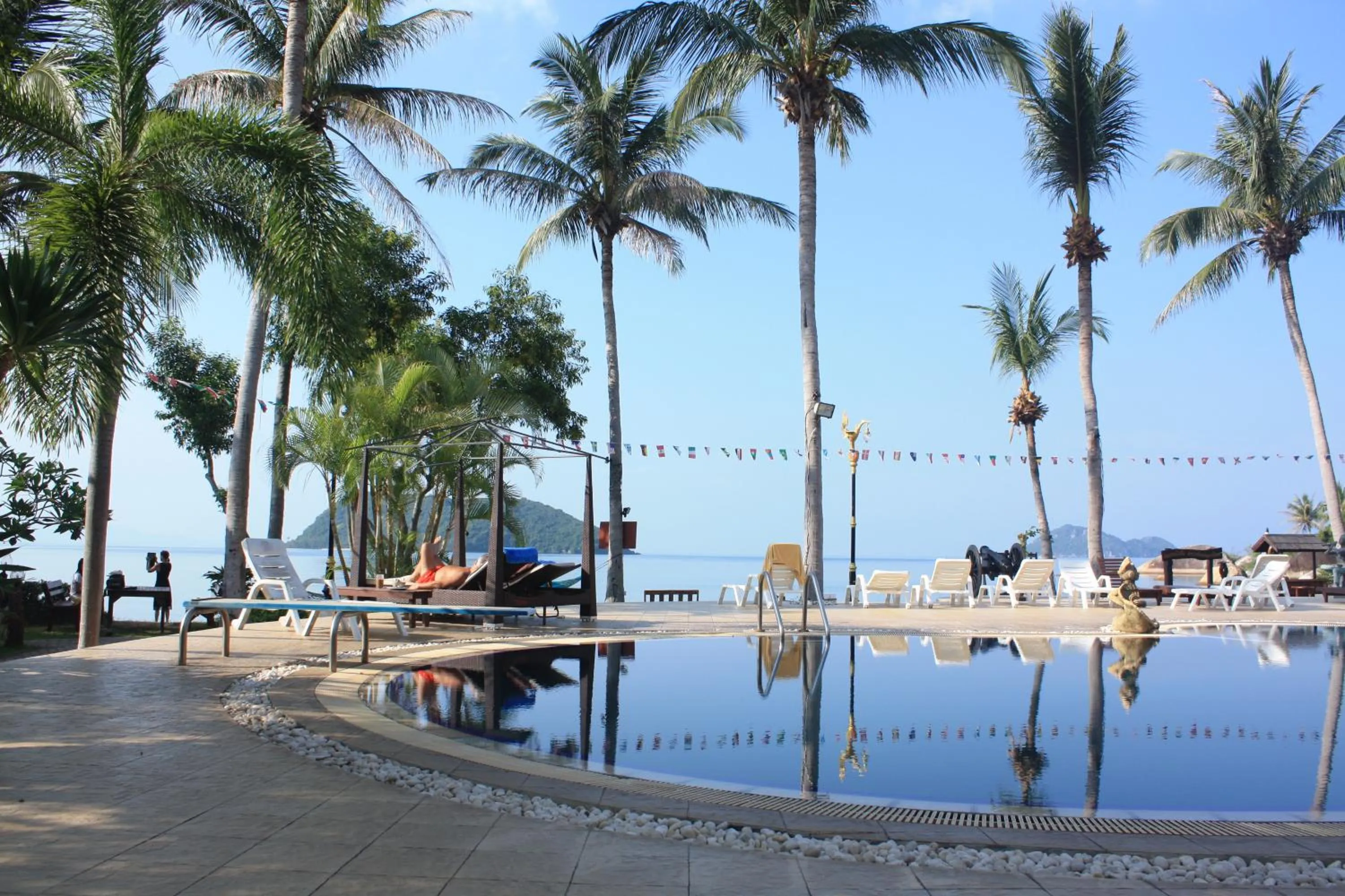 Swimming pool in Grand Sea Beach Resort