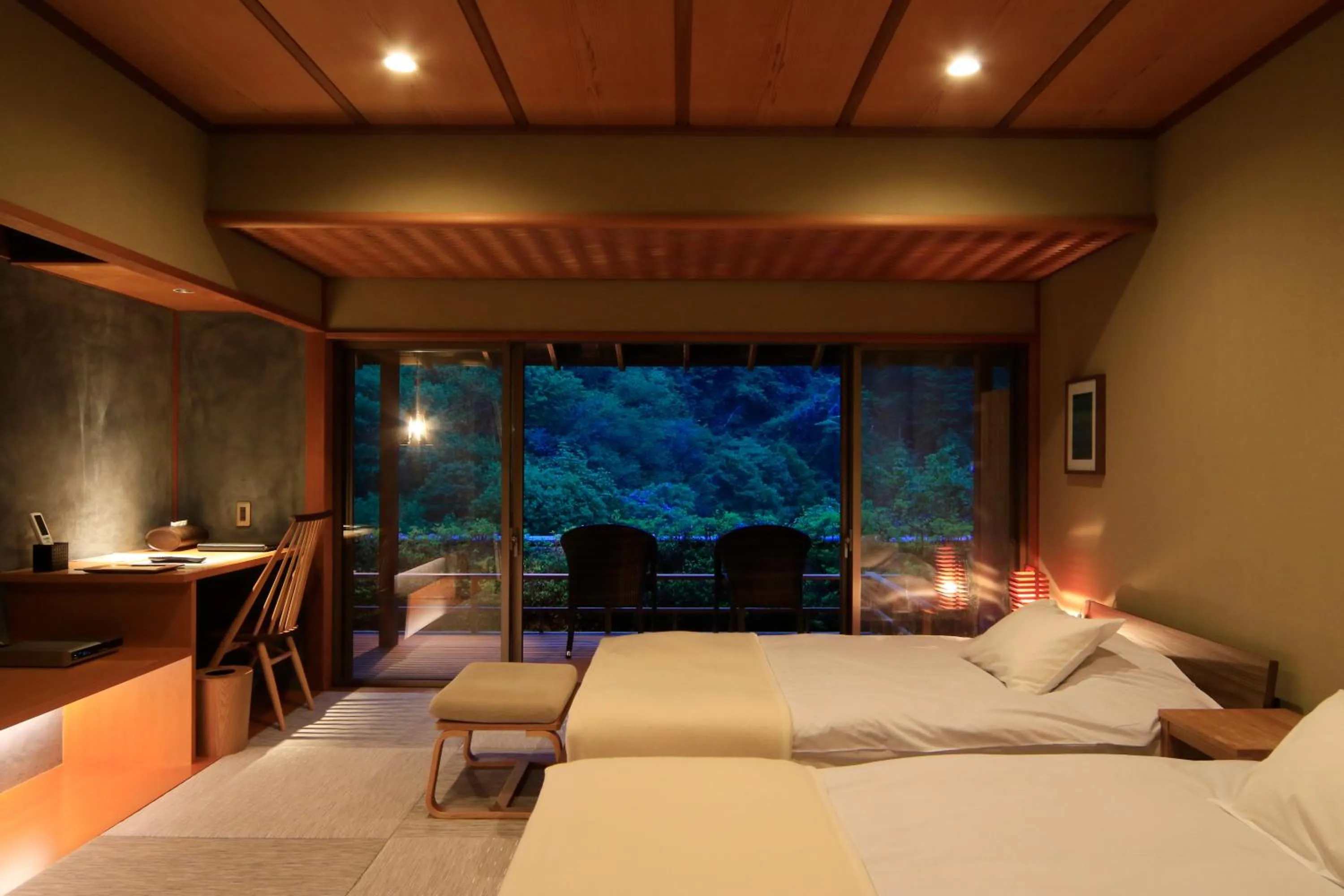 Balcony/Terrace, Bed in Fujiiso