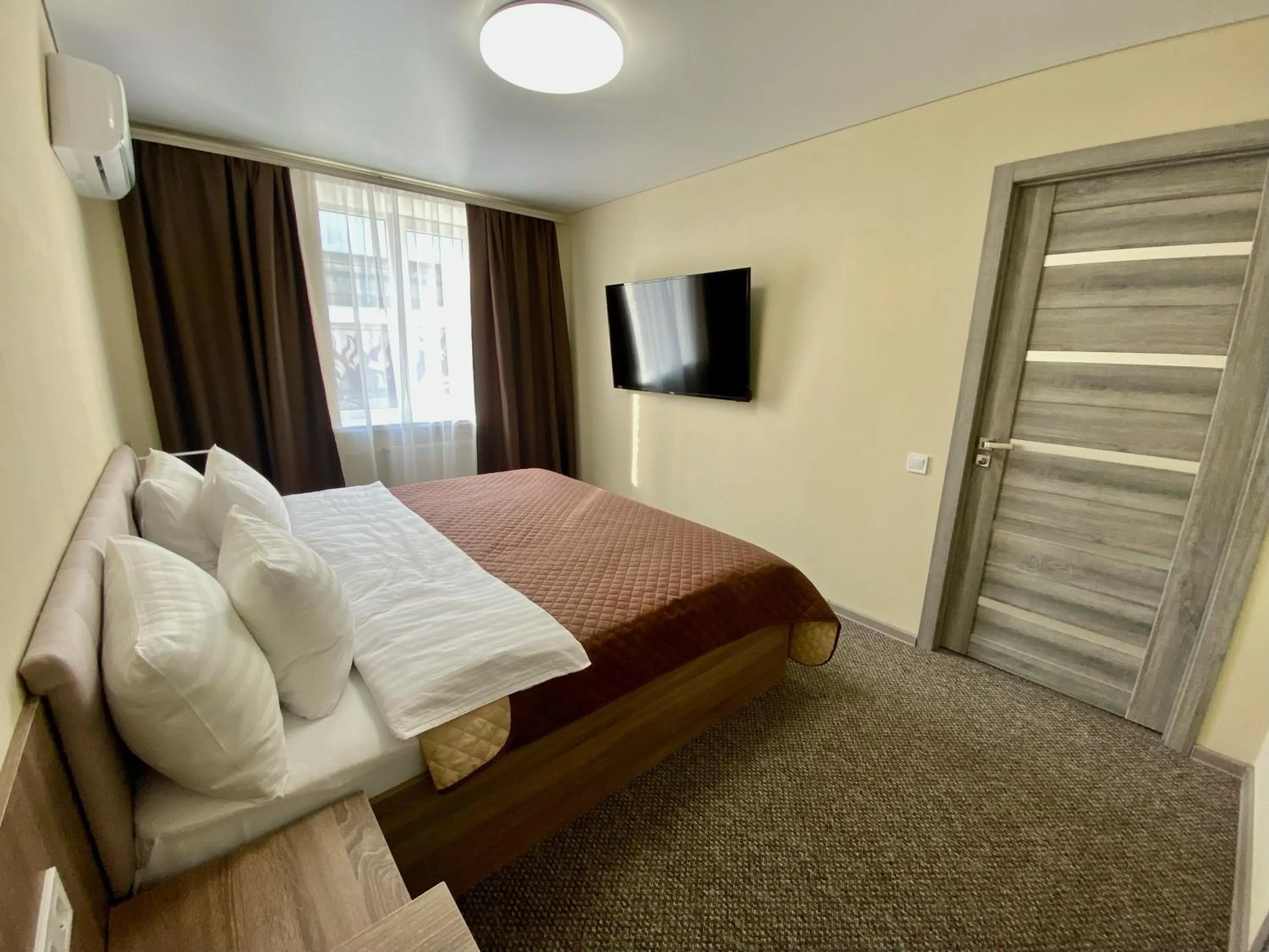 Bed in Yavir