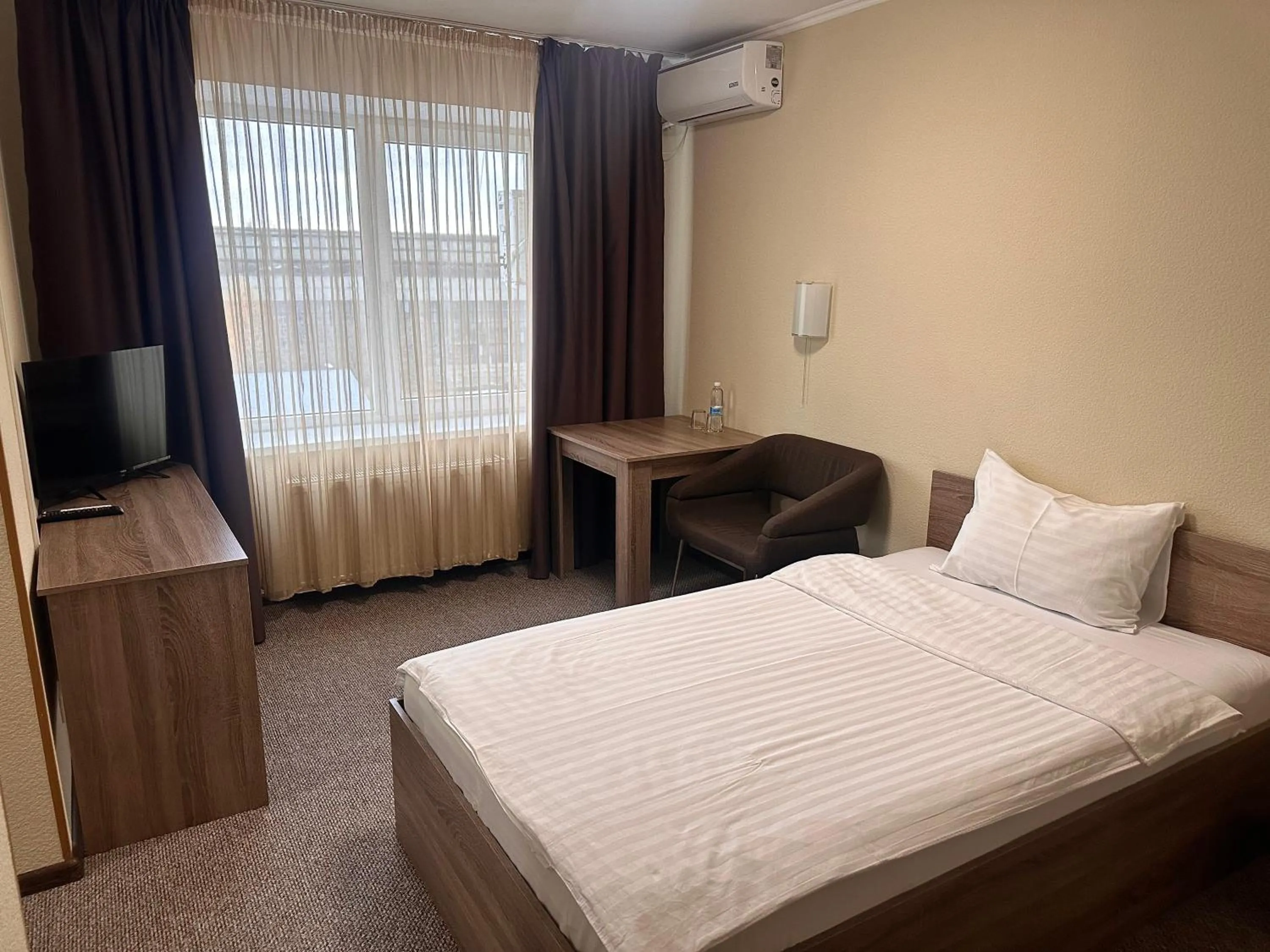 Bed in Yavir