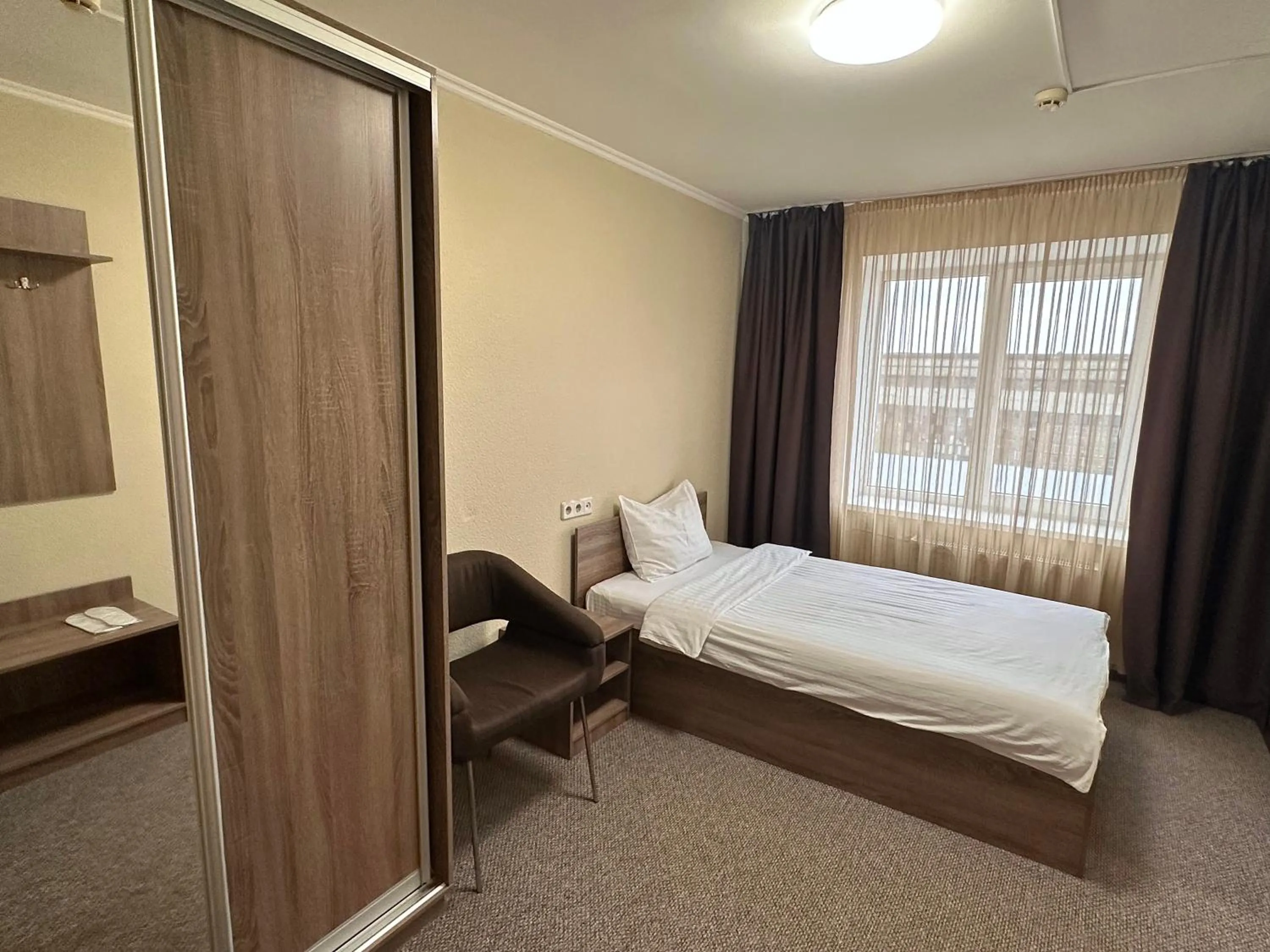 Bed in Yavir