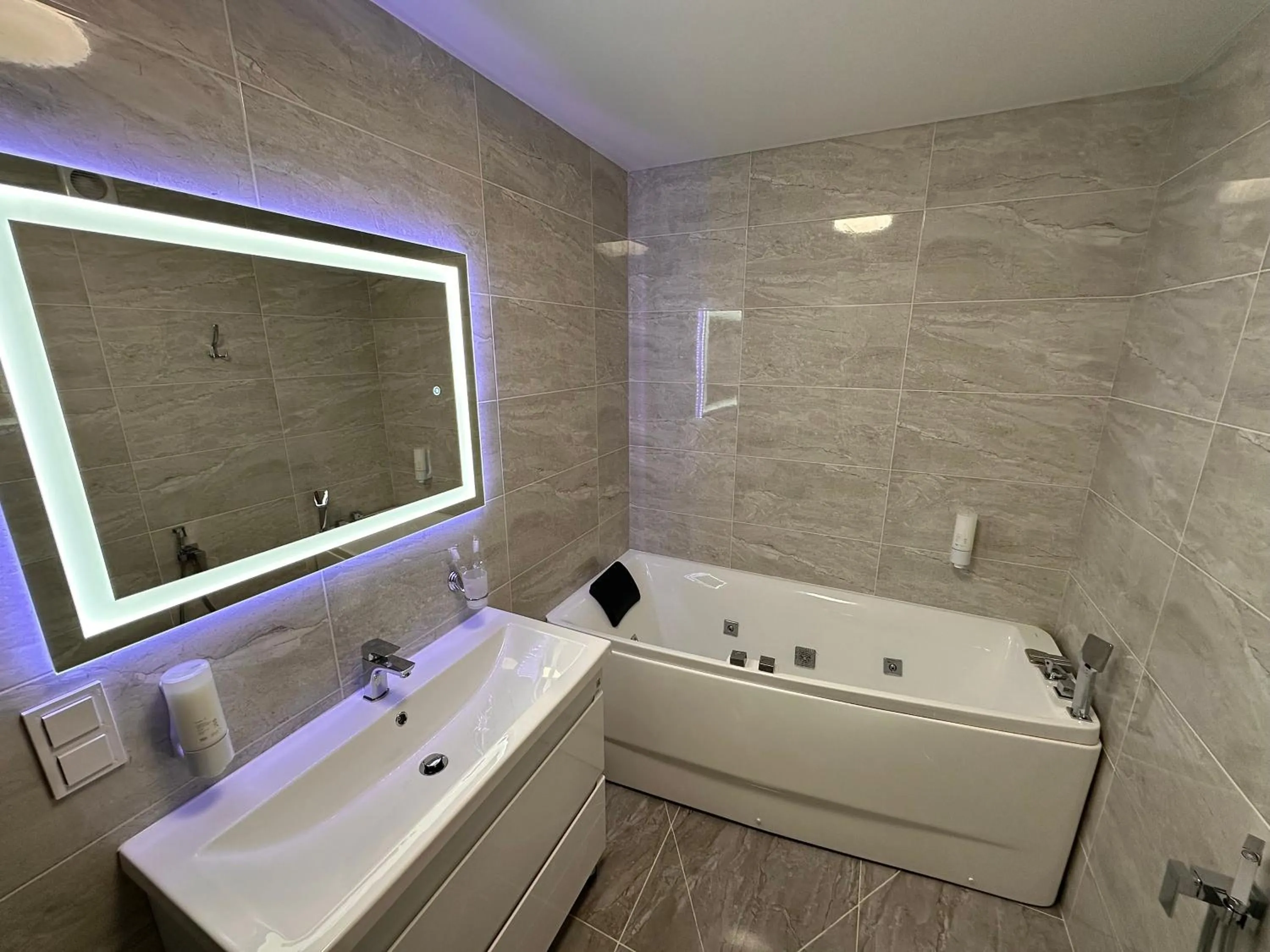 Toilet in Yavir