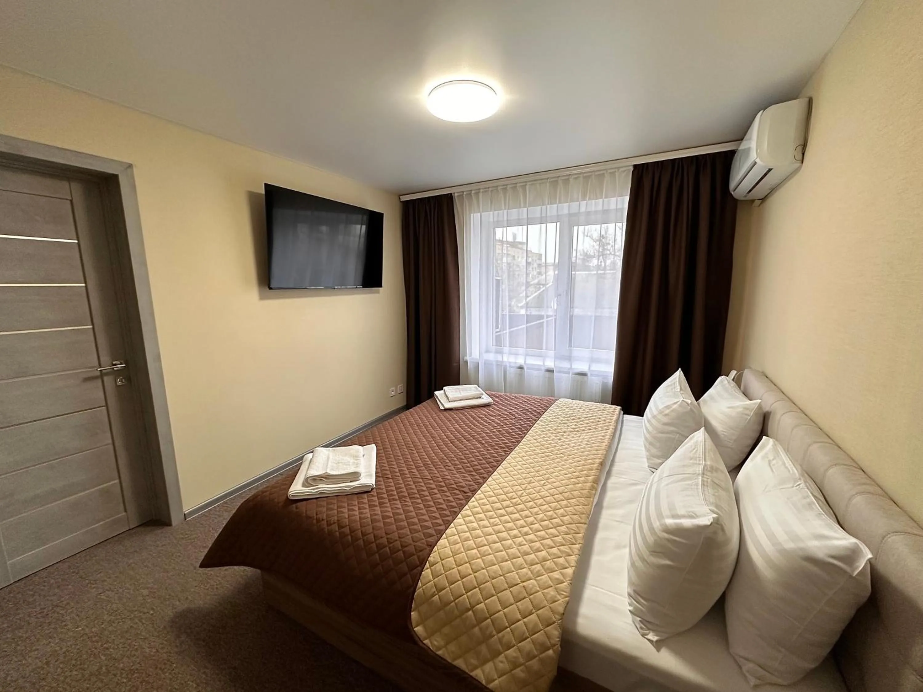 Bed in Yavir