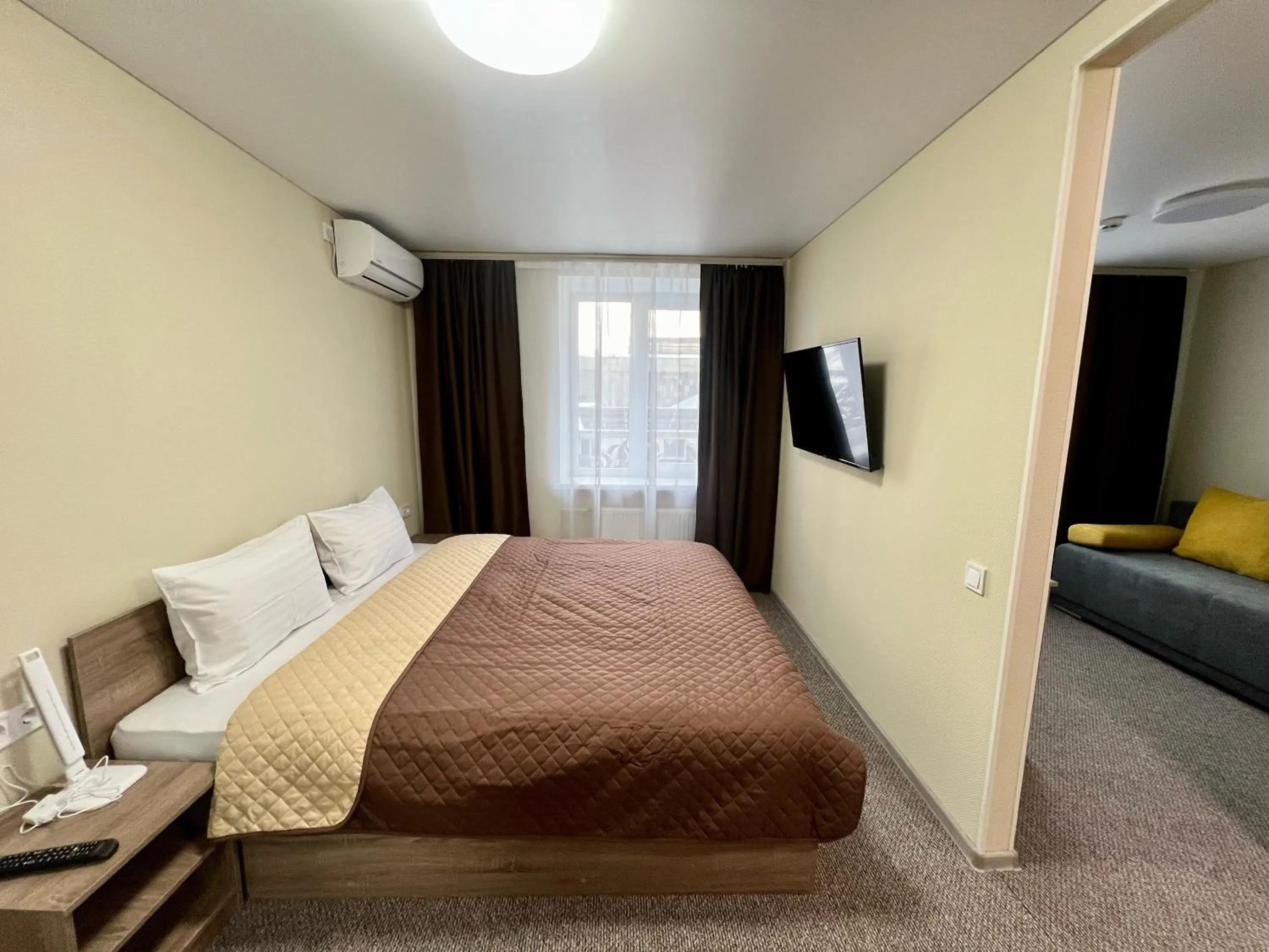 Bed in Yavir
