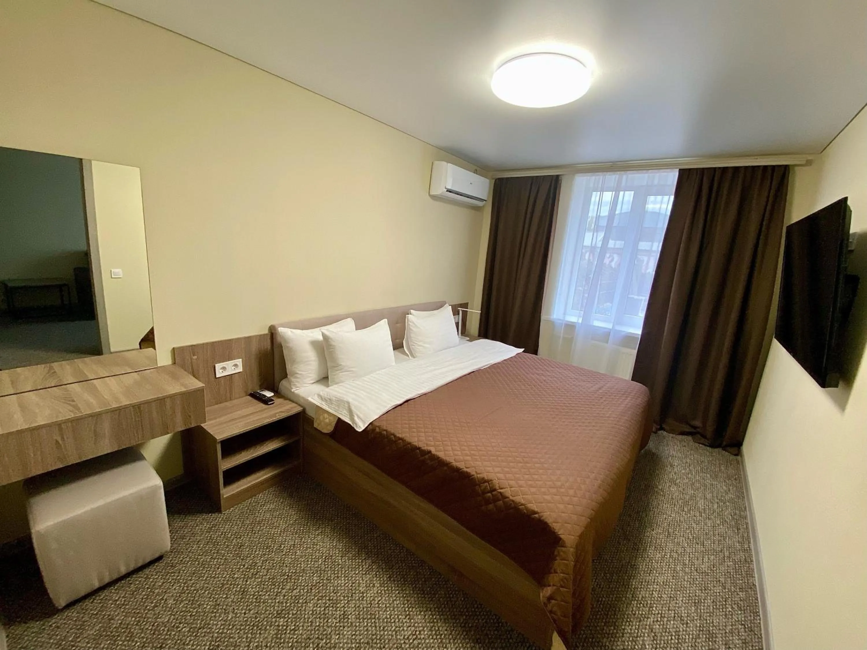 Bed in Yavir