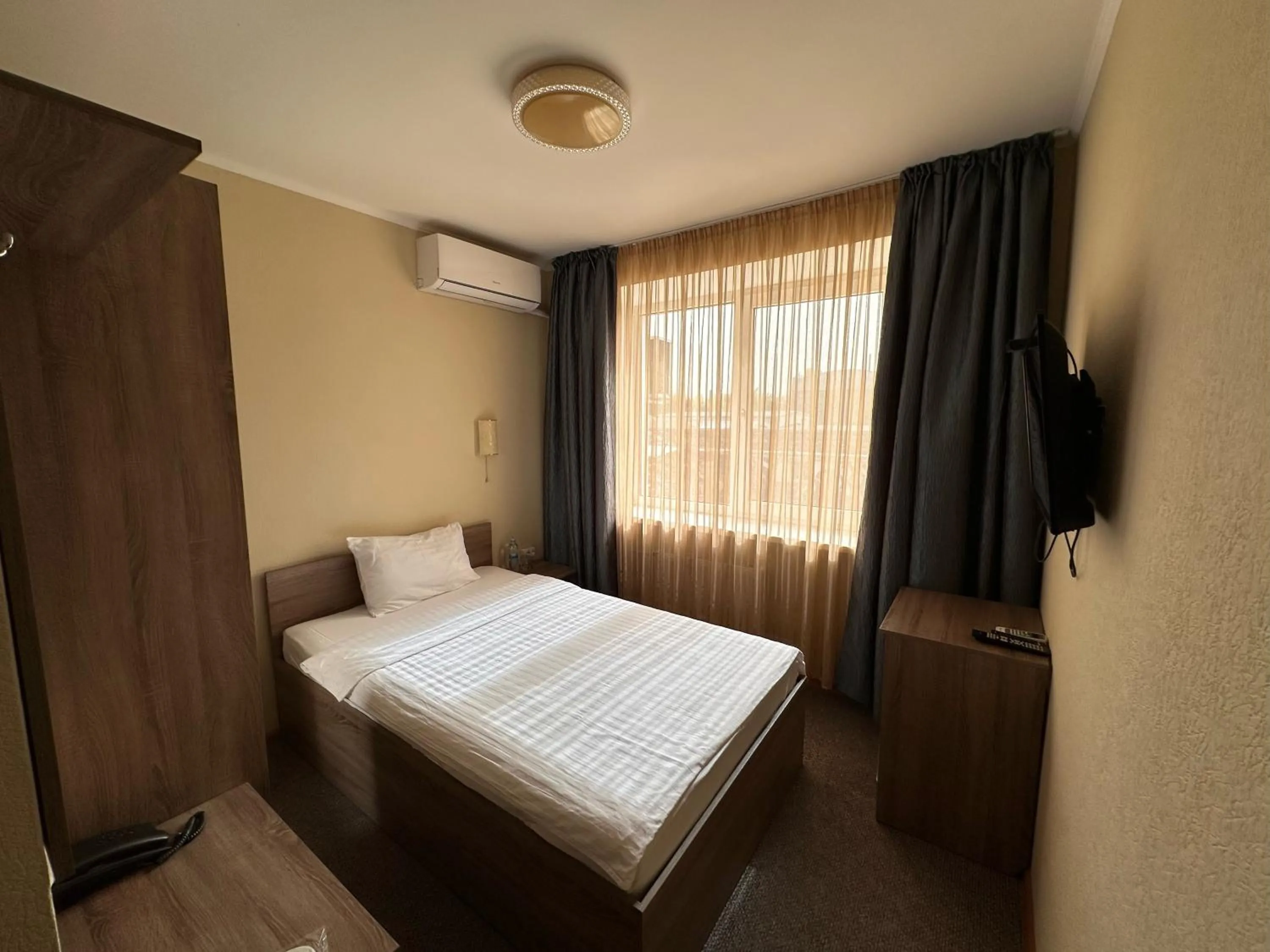 Bed in Yavir